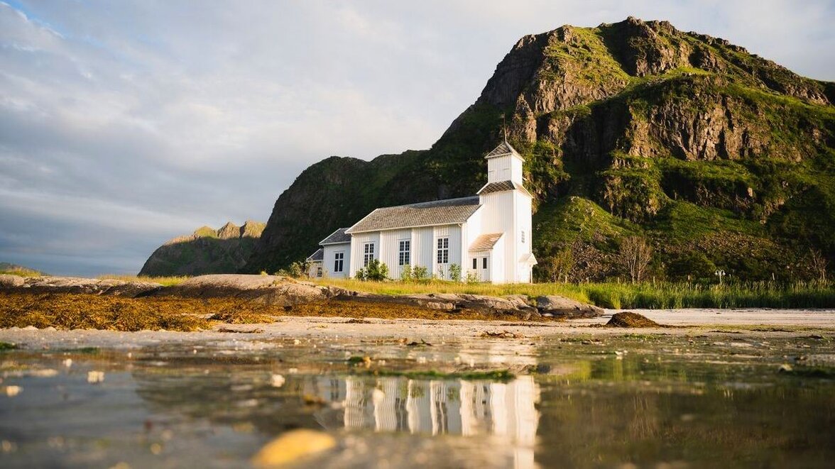 Midnight Sun Activities in Lofoten