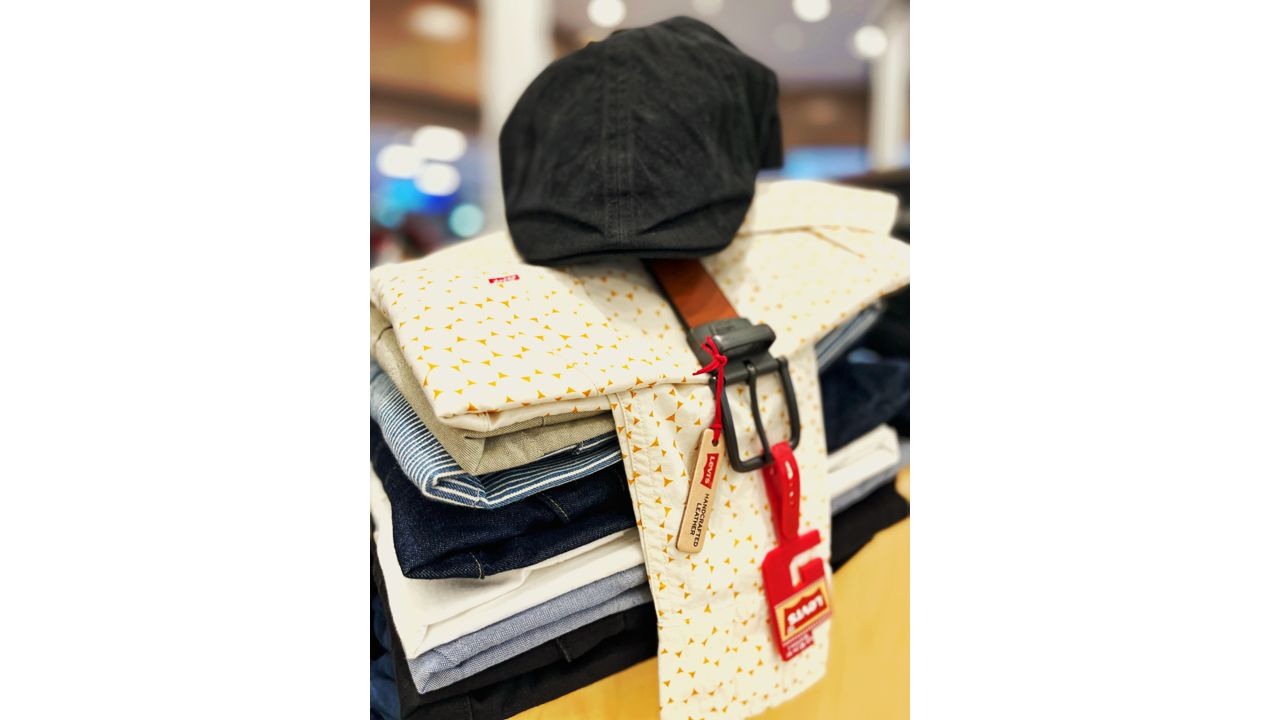 Macy's Style Crew Mens LEVIS