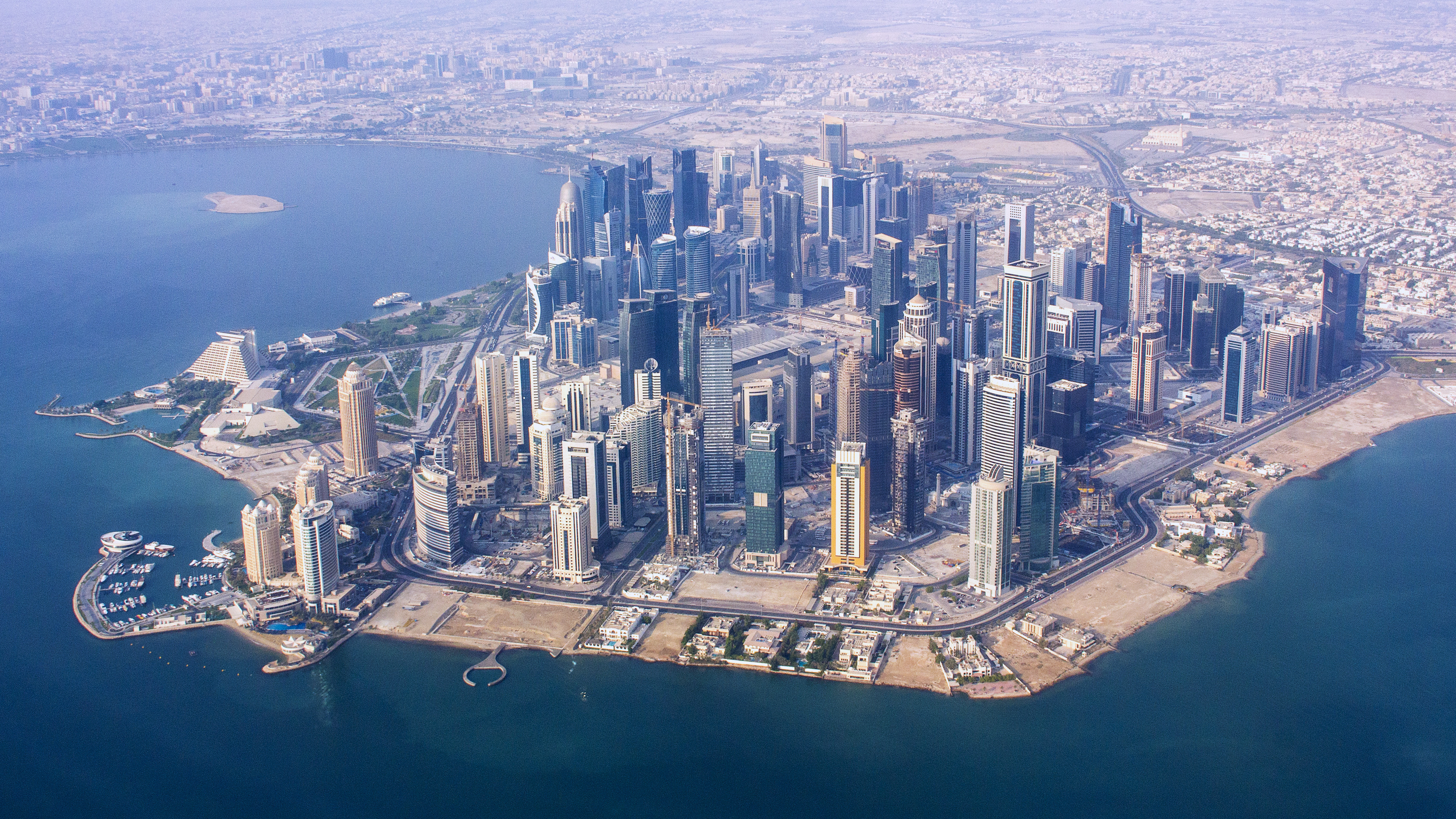 Cheap flights to Qatar from £352 Qatar flights with Netflights