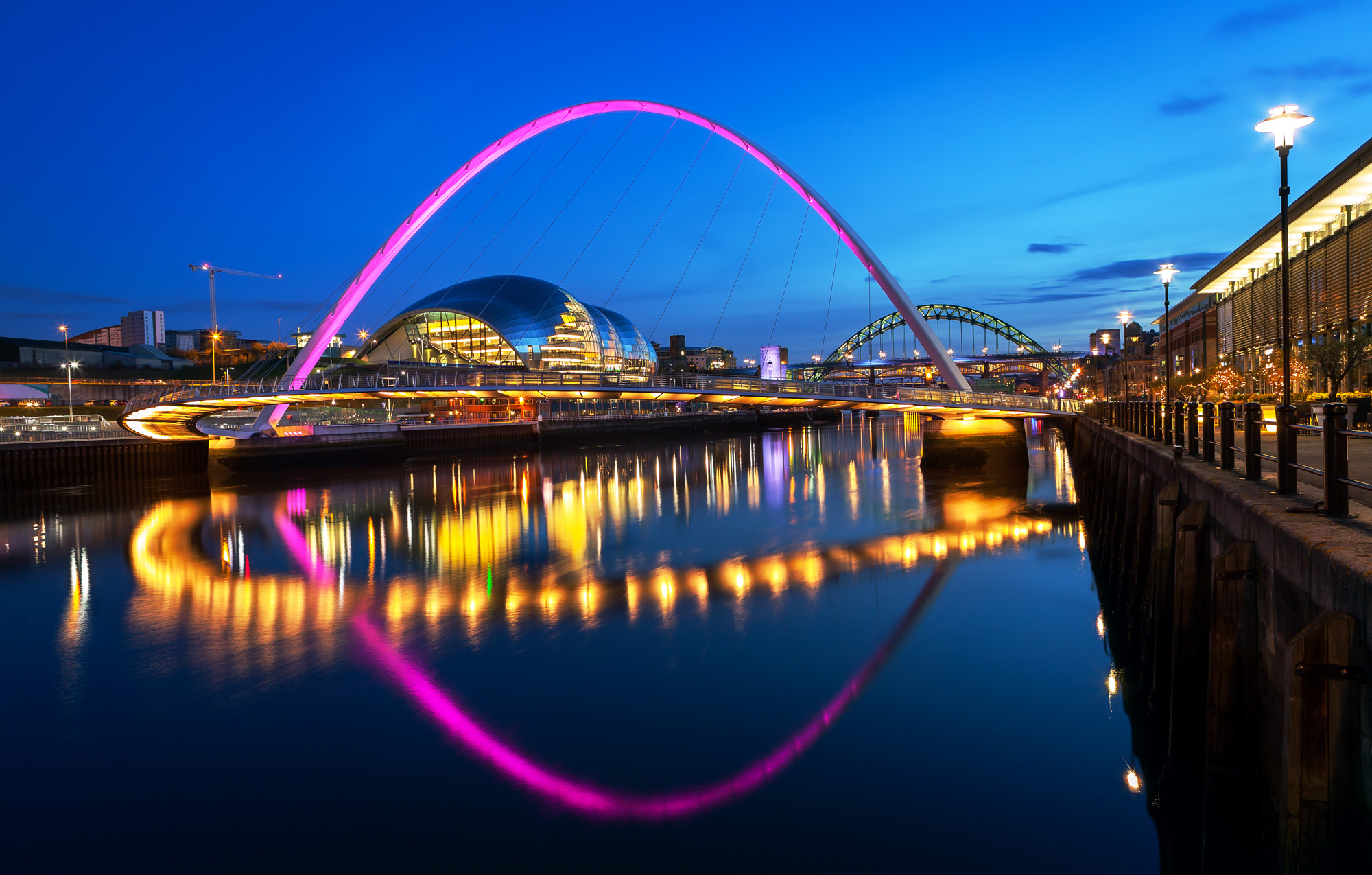 Cheap flights from London City Airport (LCY) to Newcastle (NCL