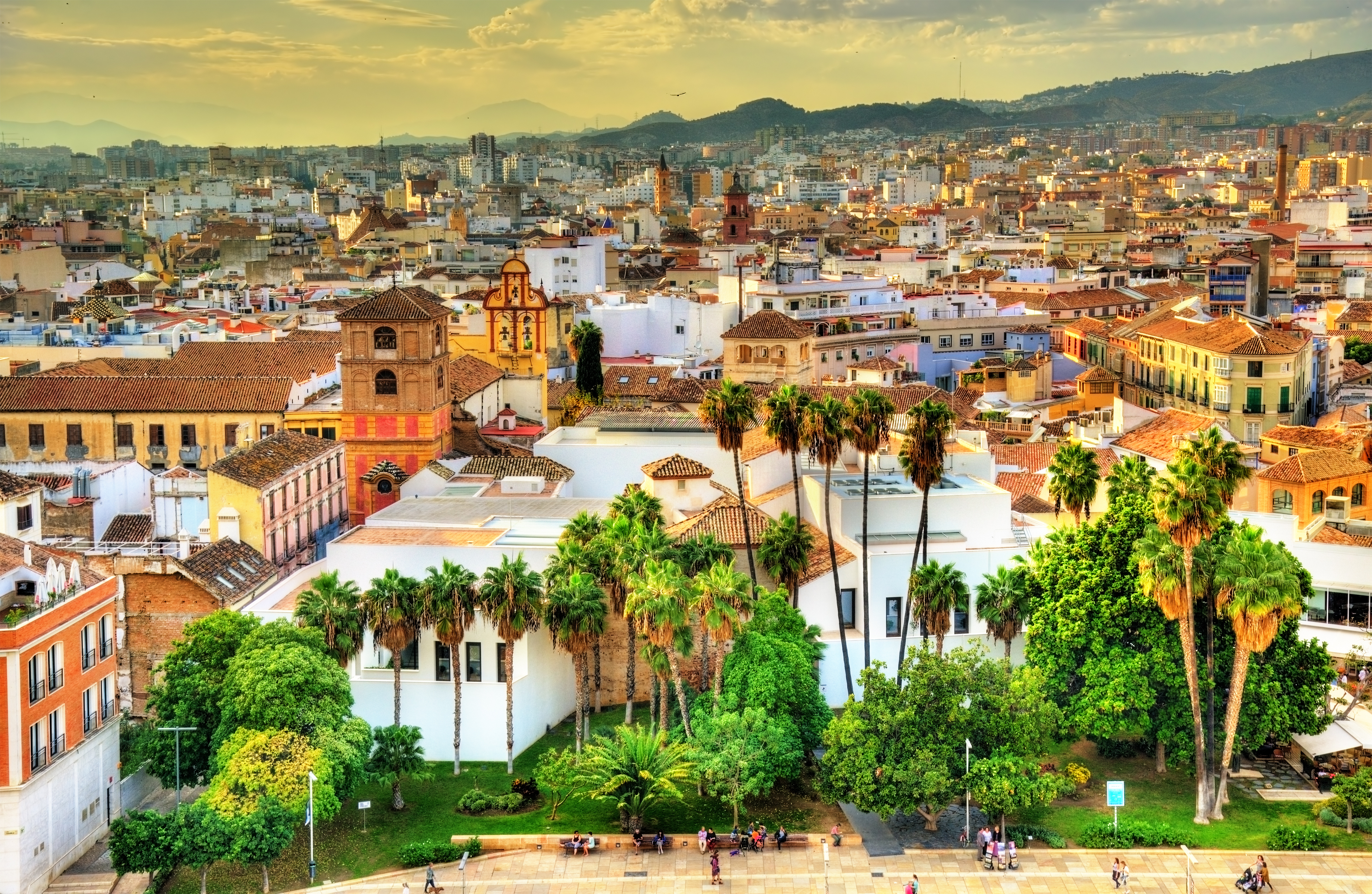 Cheap flights to Malaga (AGP) from £122 Netflights