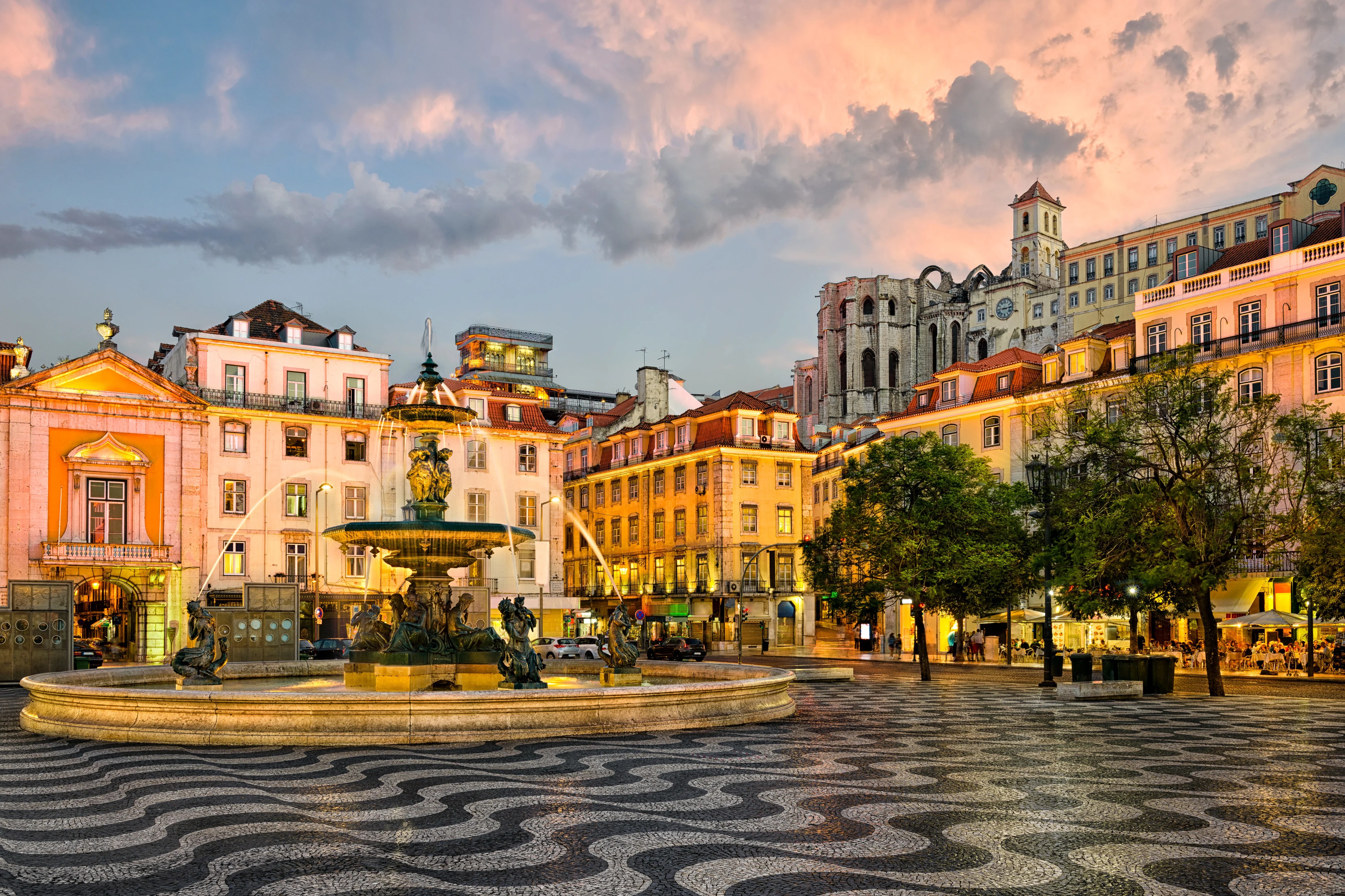 Cheap flights to Lisbon (LIS) from £103 Netflights