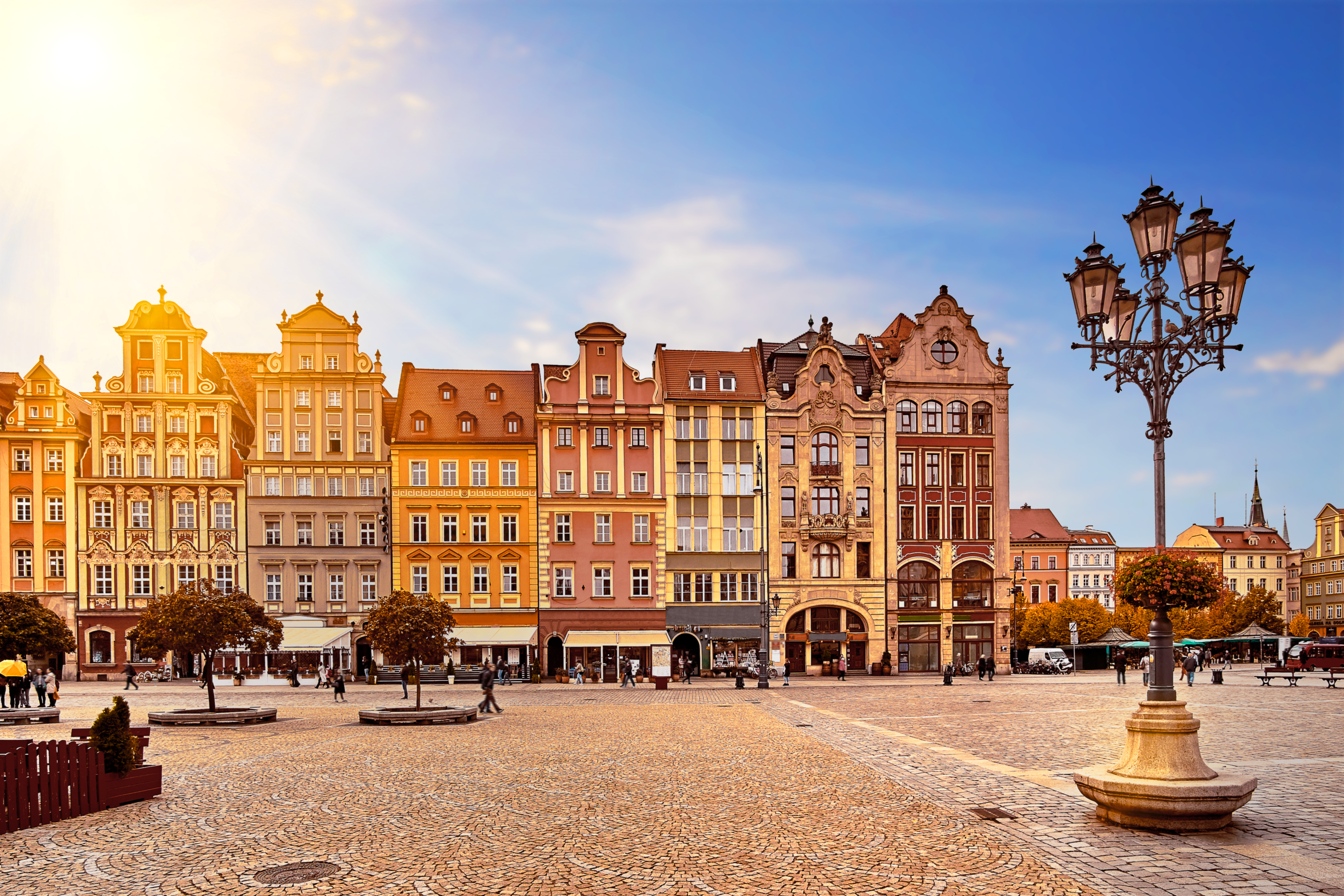 Cheap flights from Paris Charles De Gaulle Airport (PAR) to Wroclaw