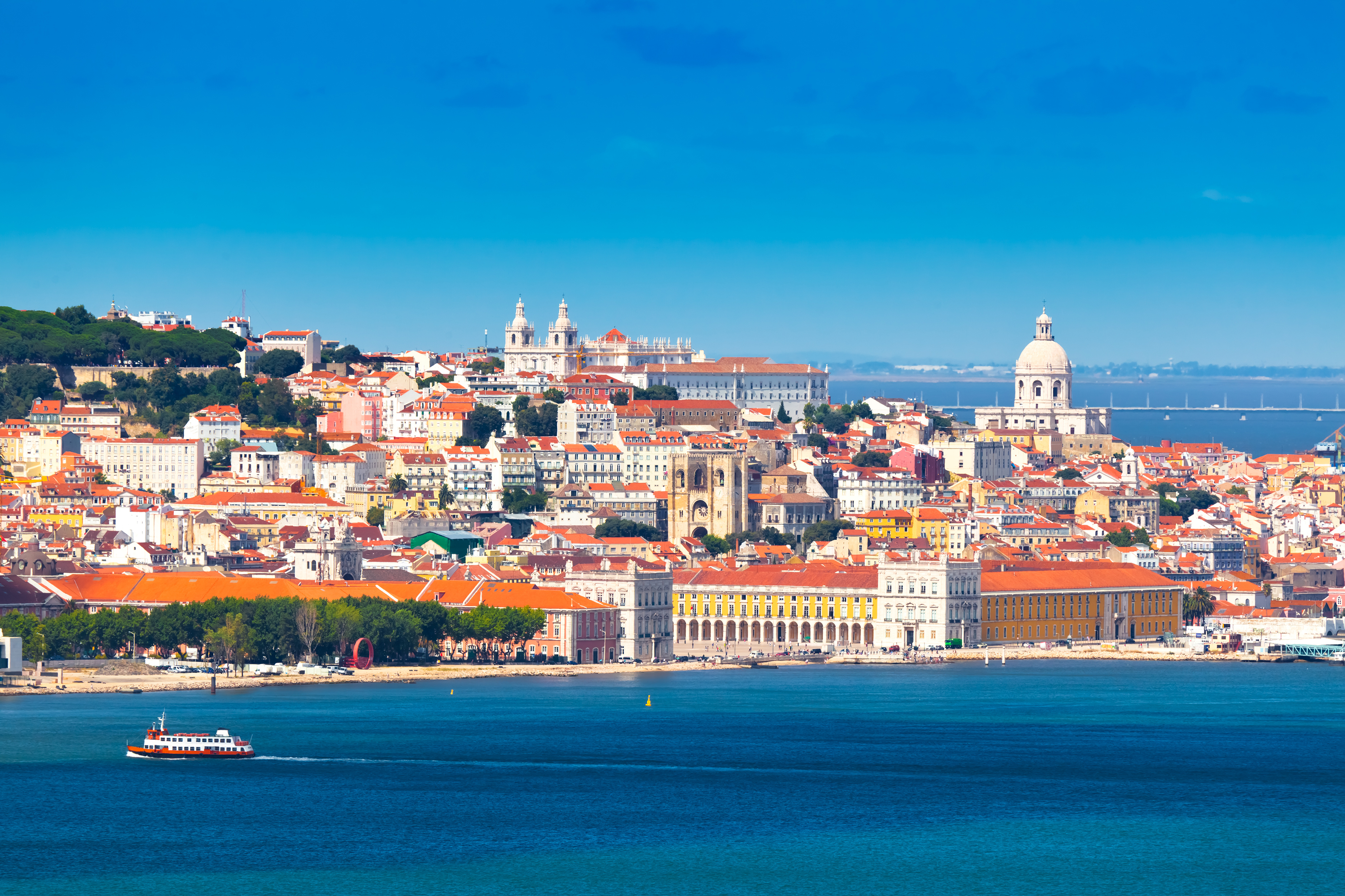 Cheap flights to Lisbon (LIS) from £103 Netflights