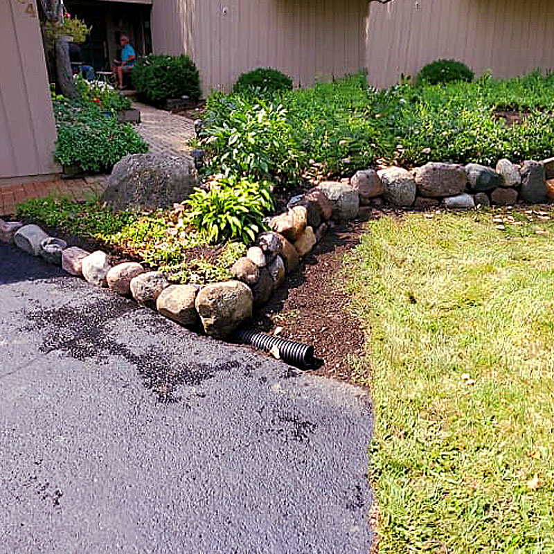 Fieldstone wall V3 Hardscaping