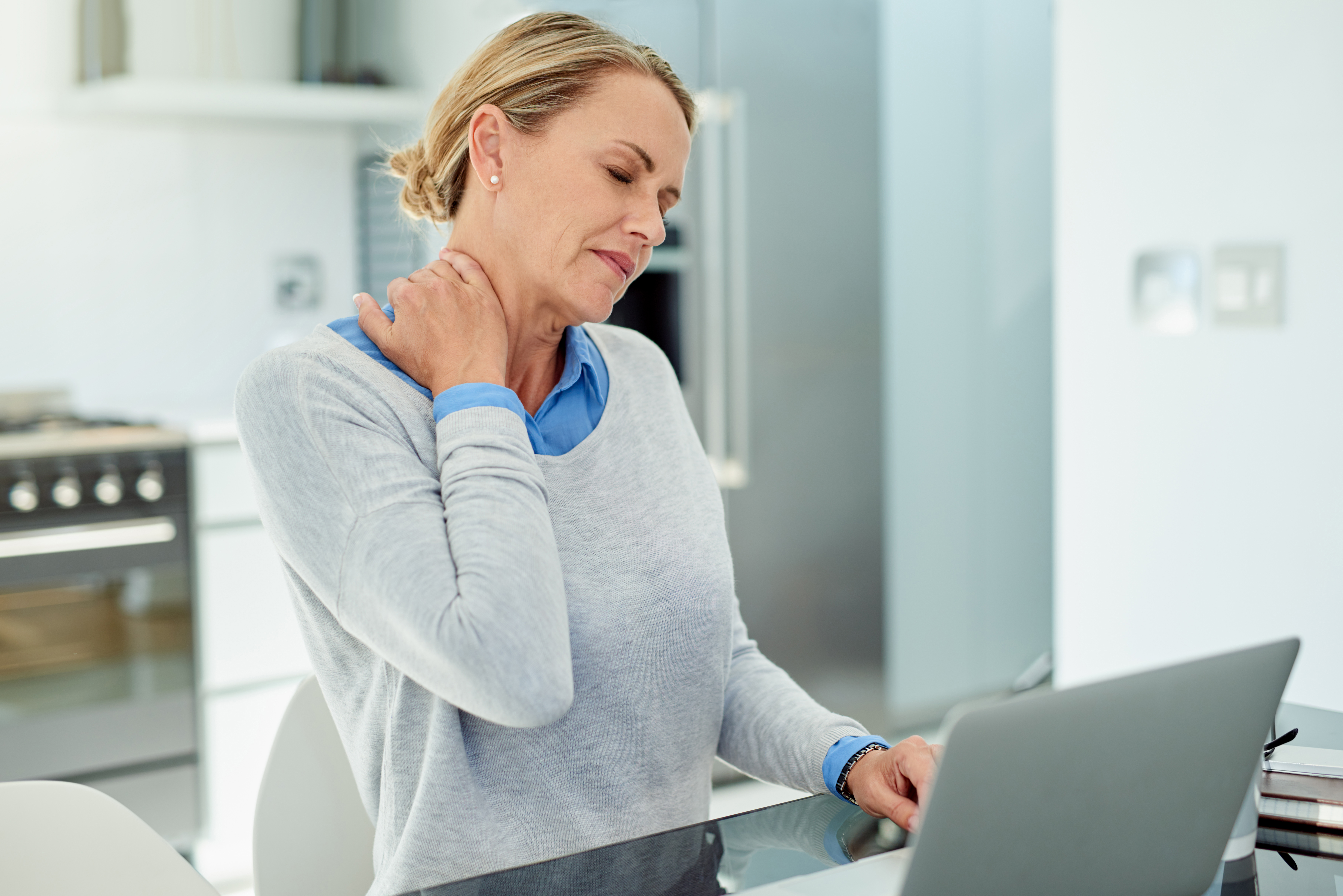 Neck Pain Treatment and Care Springfield, MA Chiropractor Delson