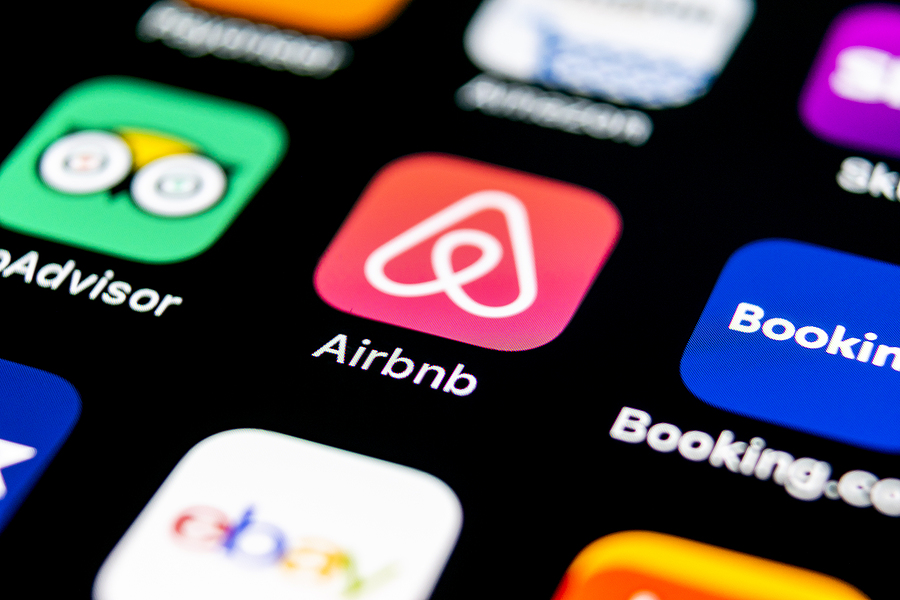 Putting Guests First Airbnb's Secret to Success Vacation Rental Masters