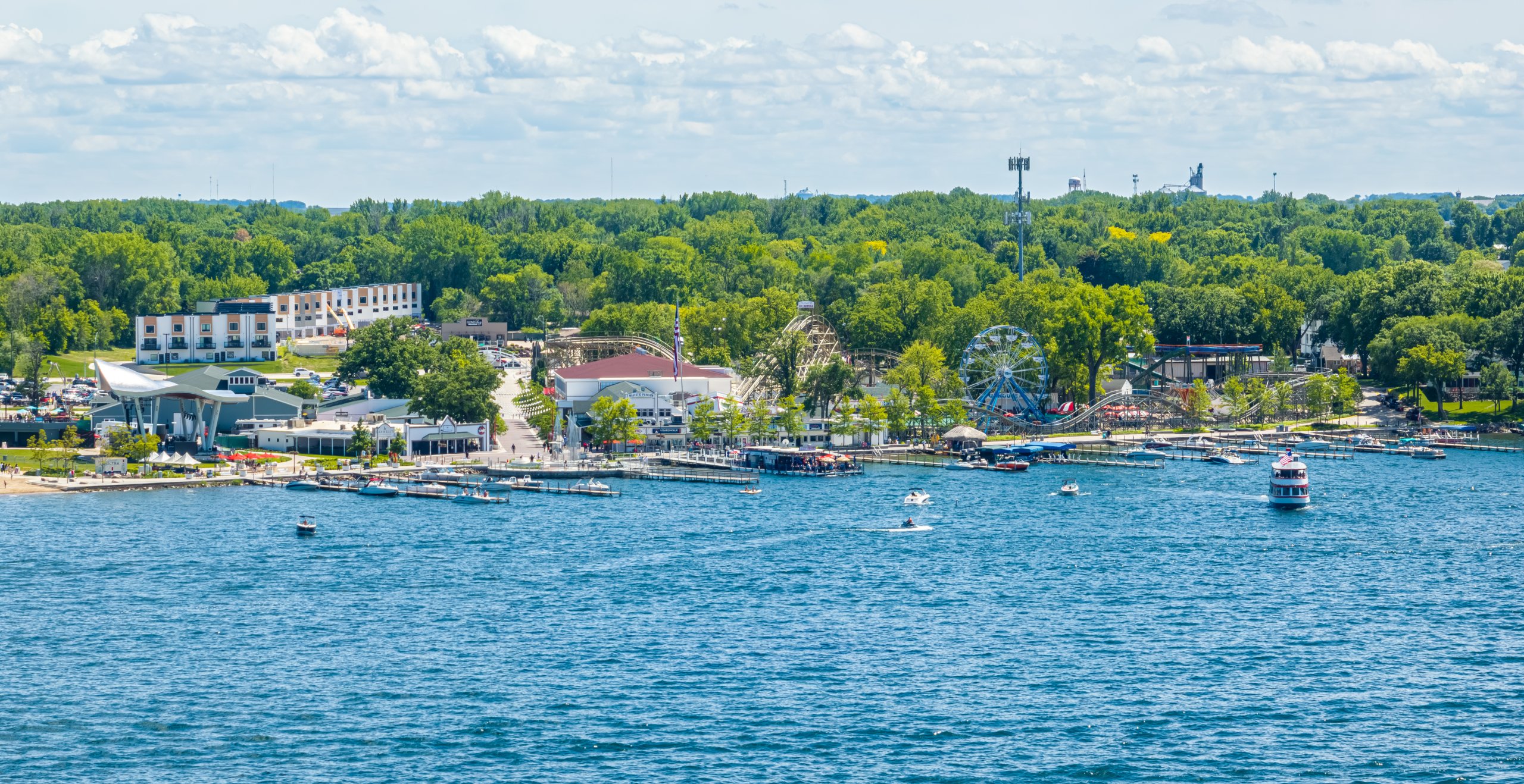 Explore Okoboji and the Iowa Great Lakes l Vacation Okoboji(01)