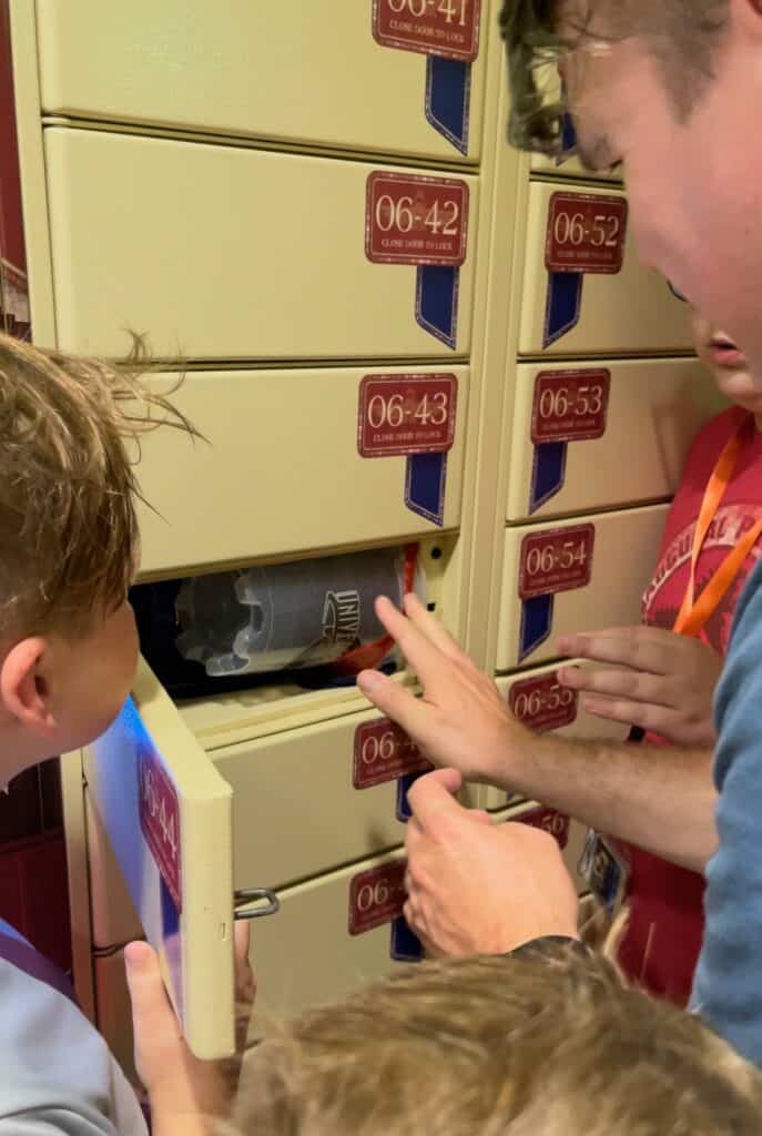 A Complete Universal Studios Packing List for Families Vacation Pointers