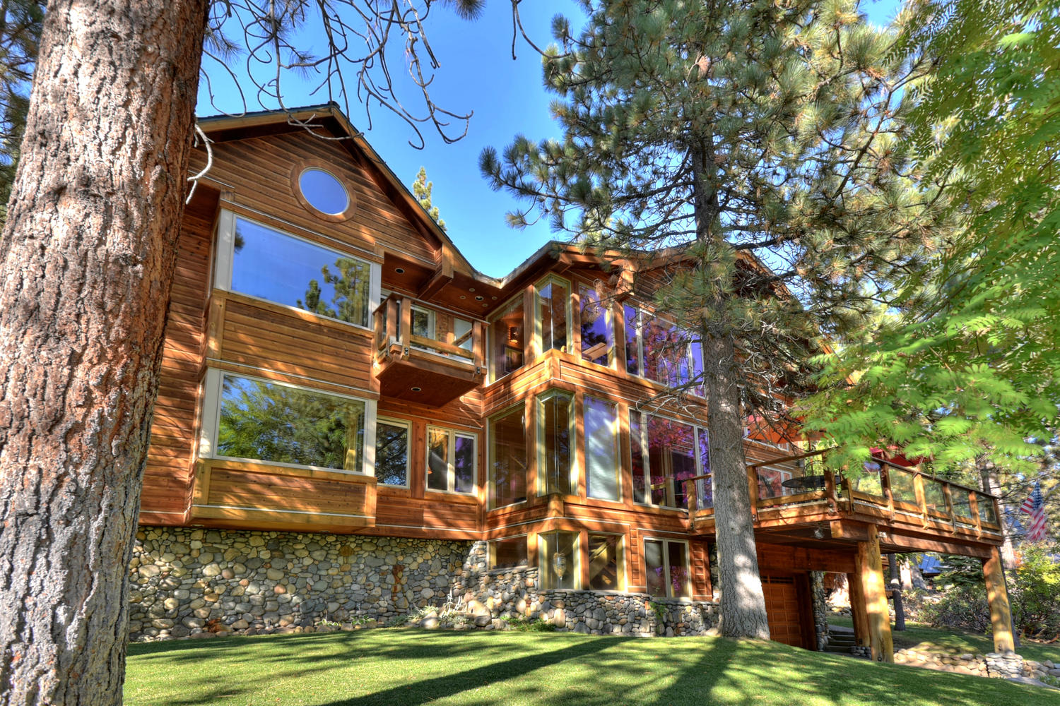 Luxury Home in Lake Tahoe Vacations by the Beach
