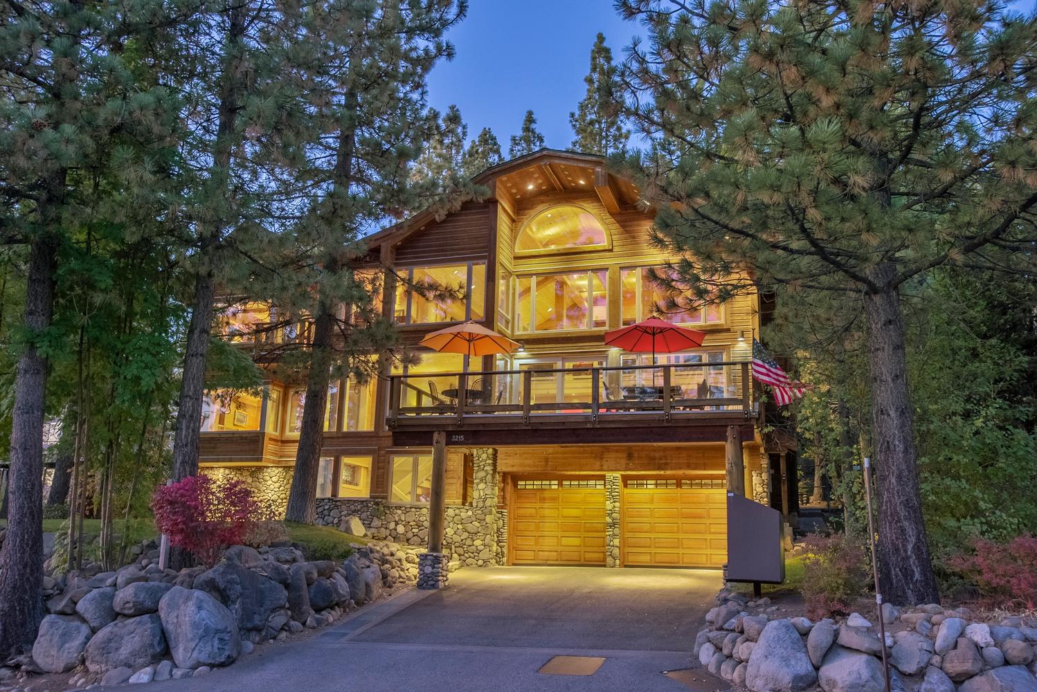 Luxury Home in Lake Tahoe Vacations by the Beach