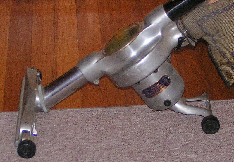 info vacuums in the 1920s