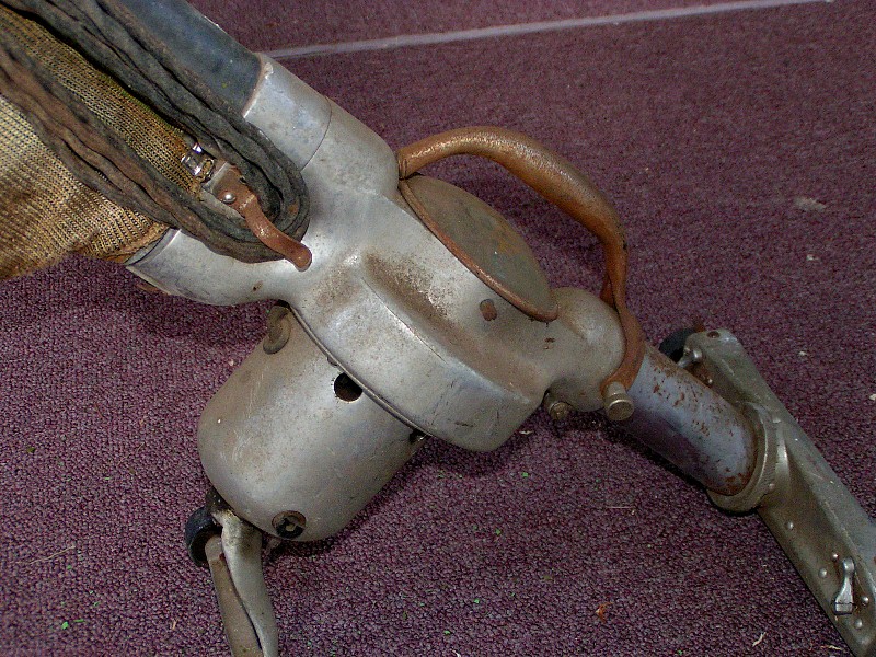 MID 1930's AIRWAY VACUUM