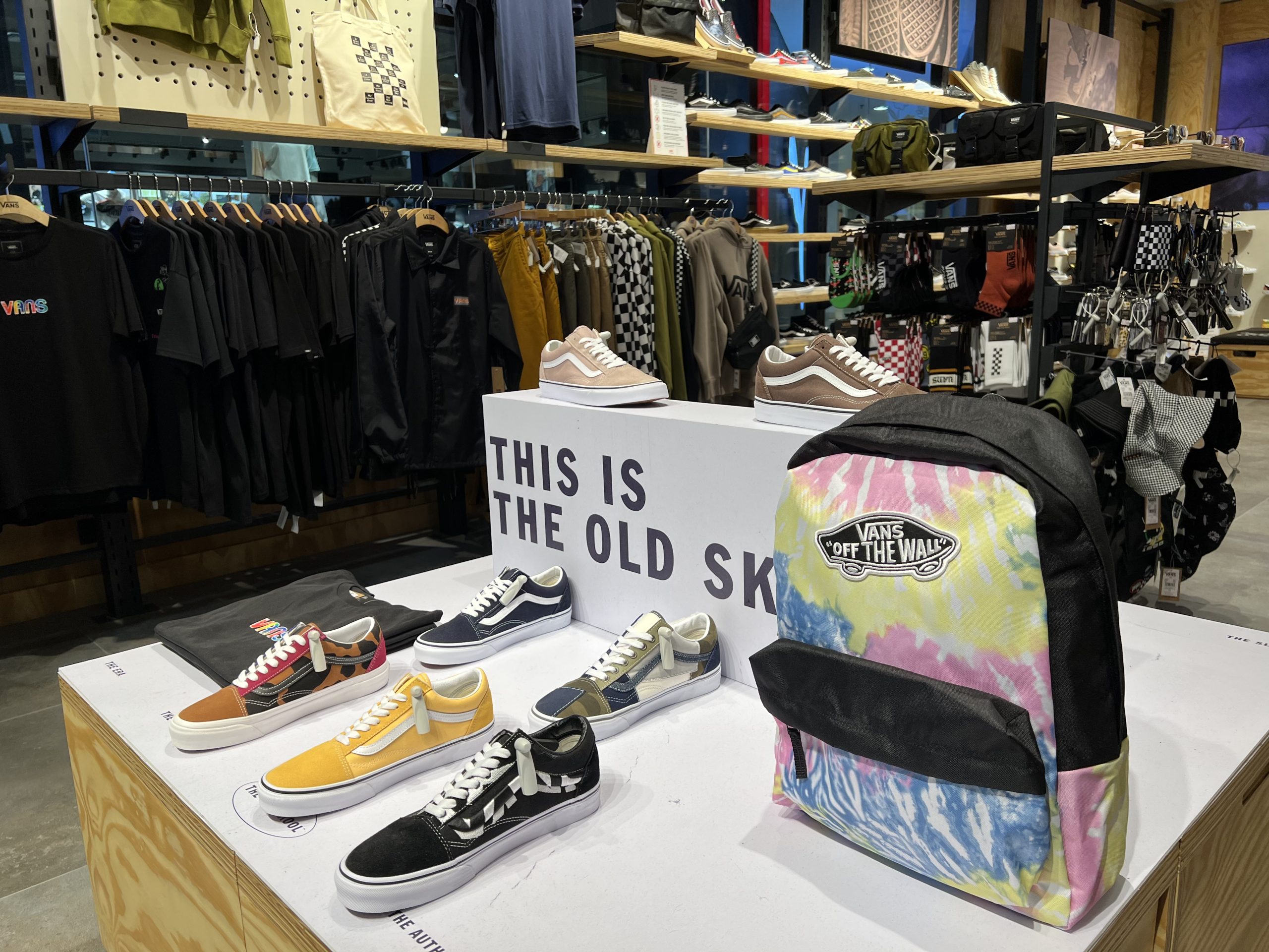 Vans Store Di Jakarta