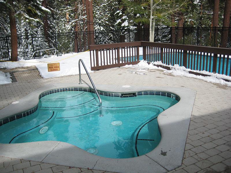 Val D'Isere Condominiums Mammoth Lakes, California