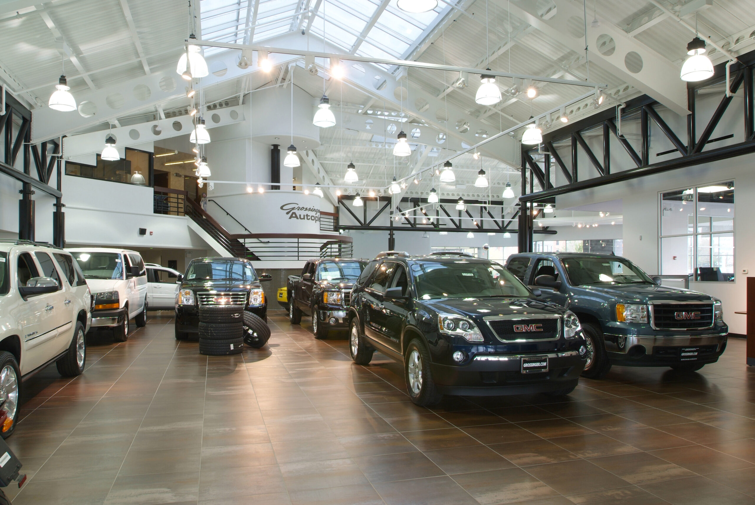 Grossinger City Autoplex Chicago Valenti