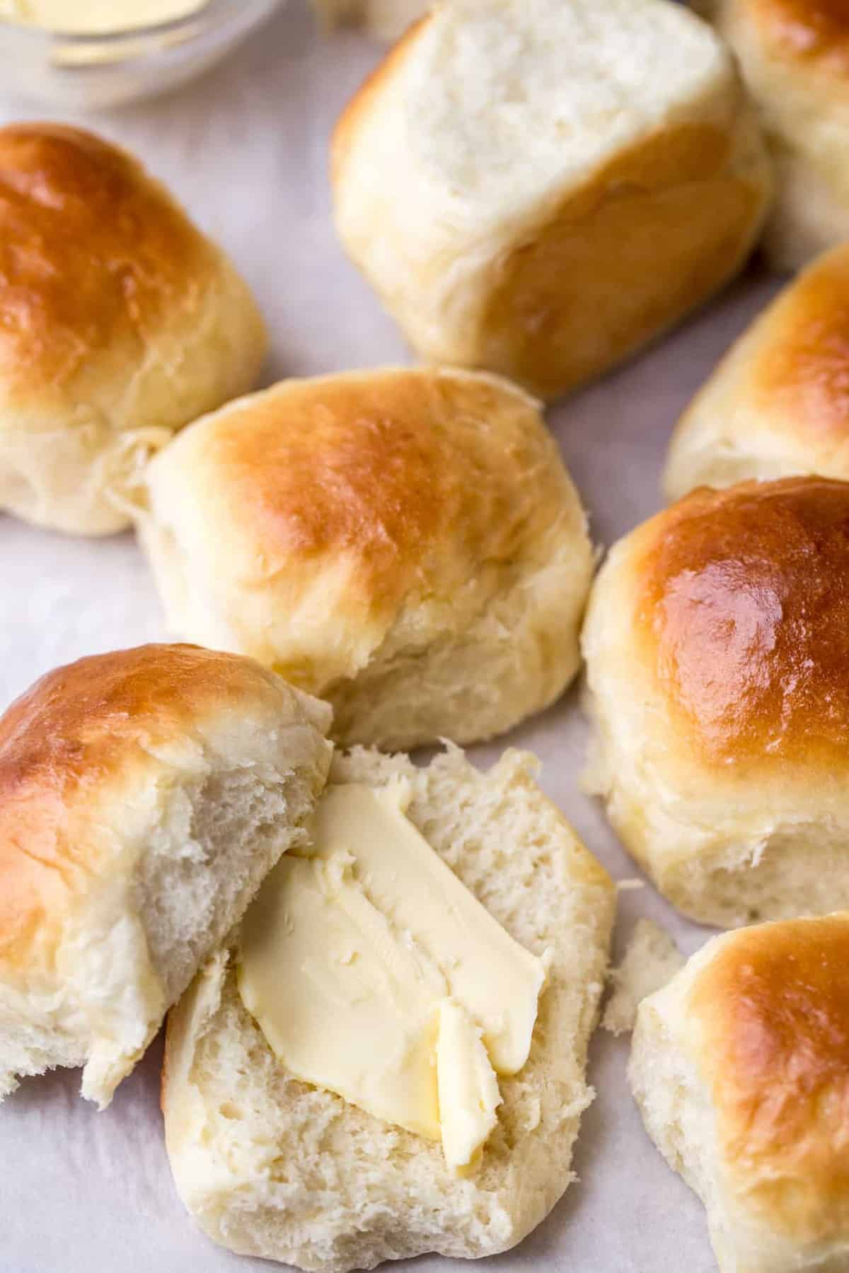 Easy Dinner Rolls Recipe Valentina's Corner