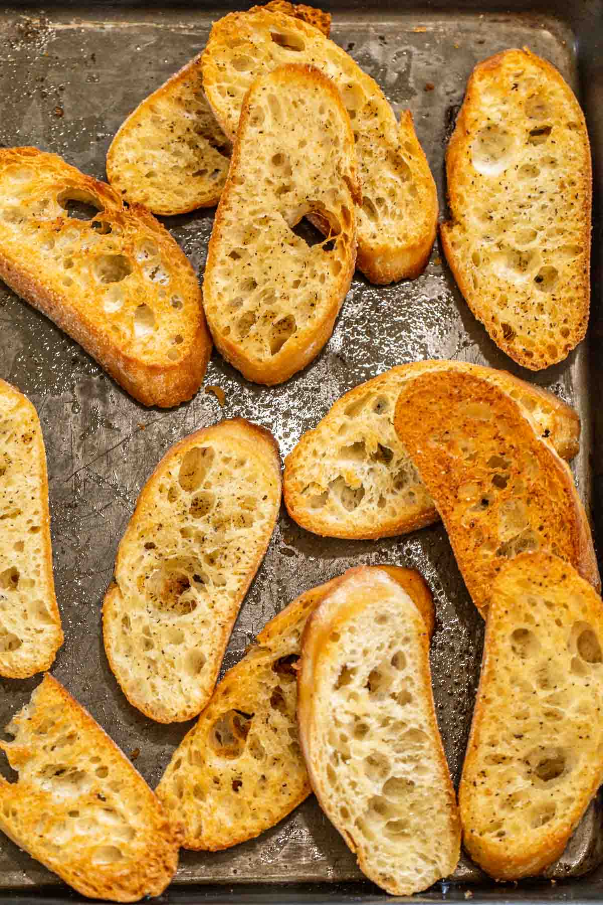 Easy Crostini Recipe (Baked Crostini Bread)