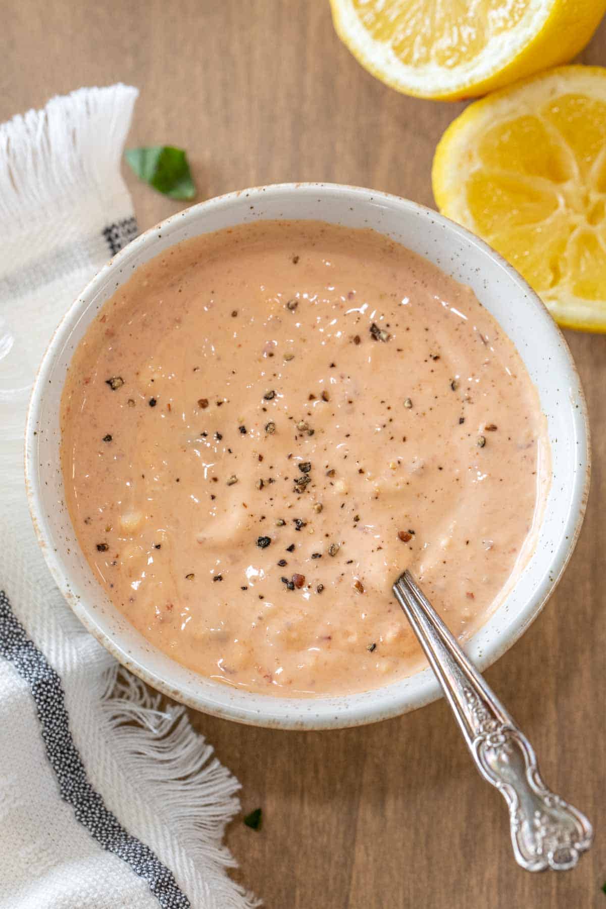 Russian Dressing (Easy & Quick Recipe)