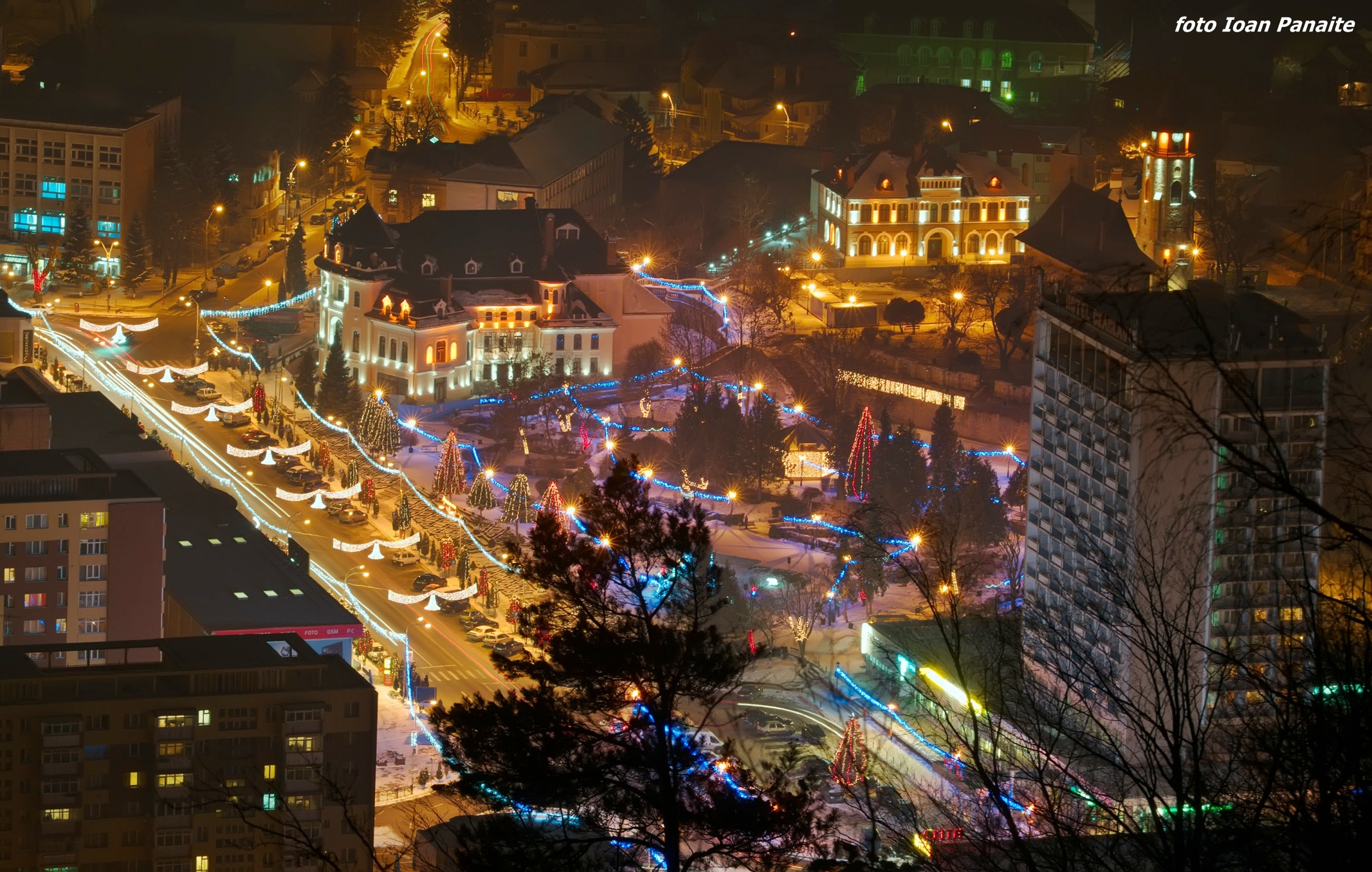32 Casa Cartii Piatra Neamt Background