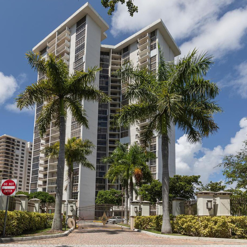Biscayne Cove Tower Building