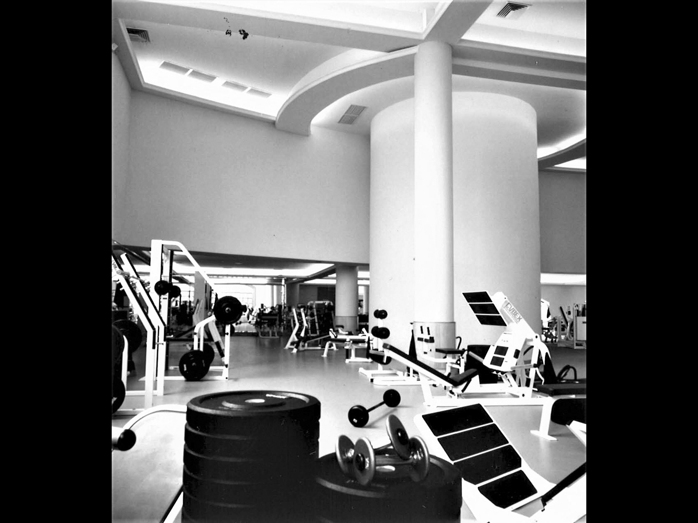 E) SPORT CITY EUREKA LORETO CDMX VALLAINT