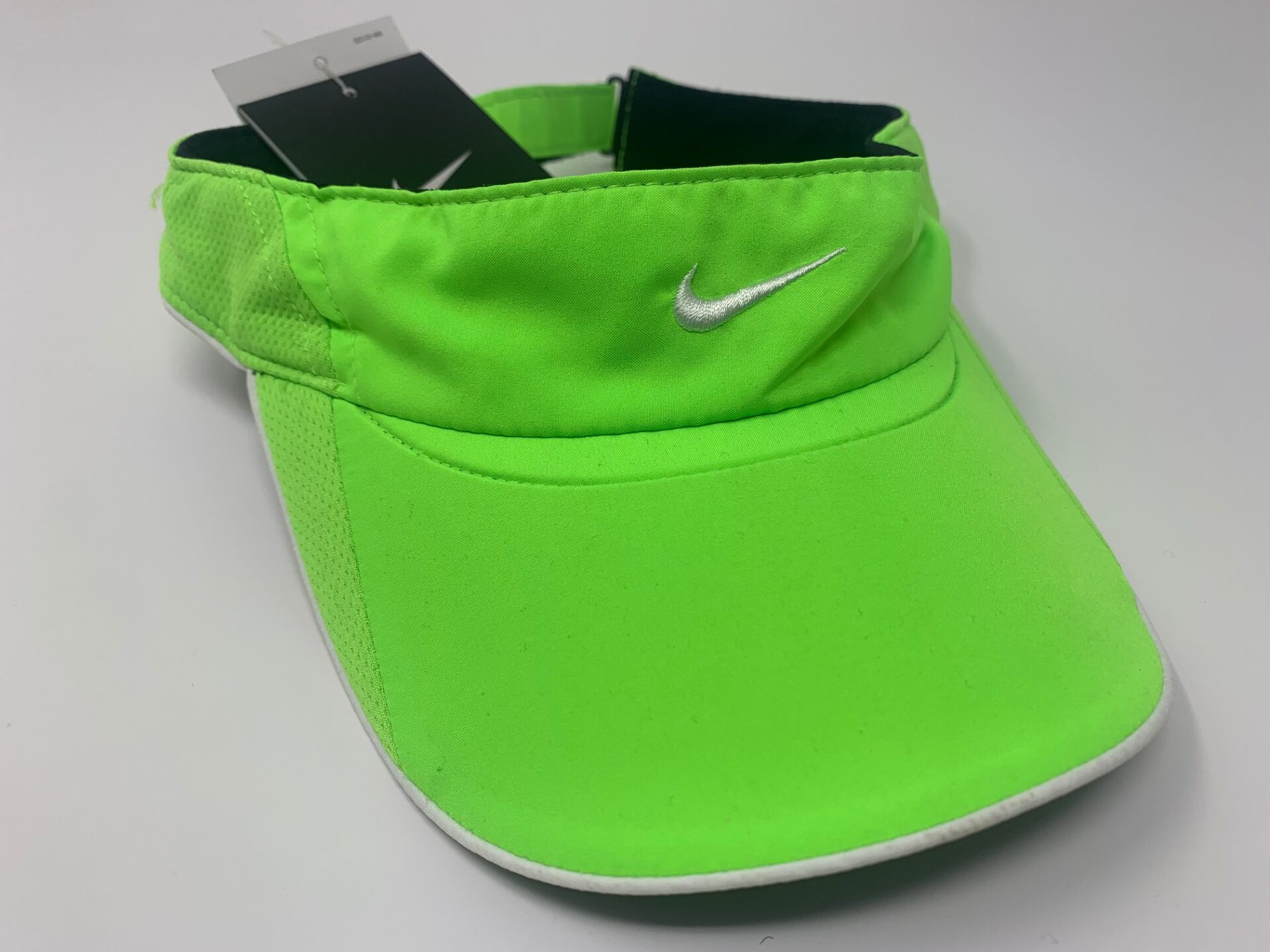 Nike Women's Featherlight Adjustable 371227330