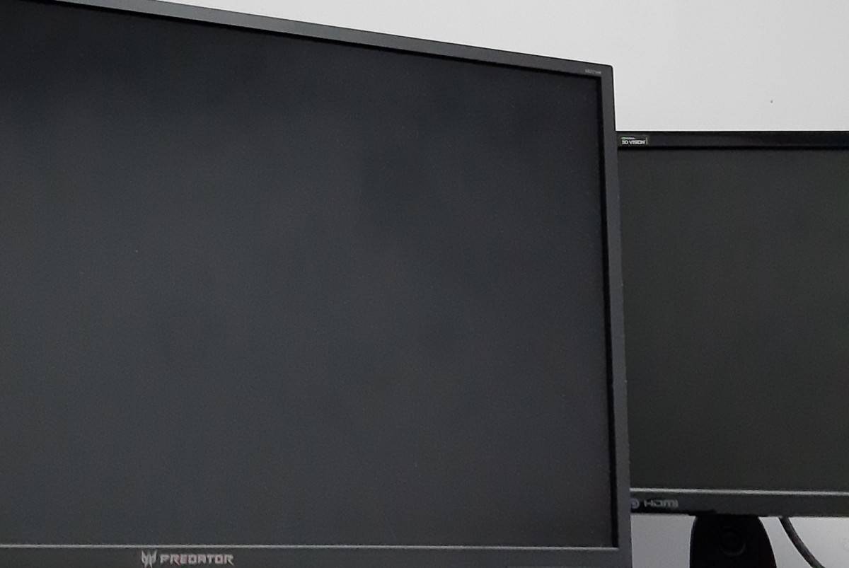 How Many Monitors Do I Need For Streaming? Valorvortech