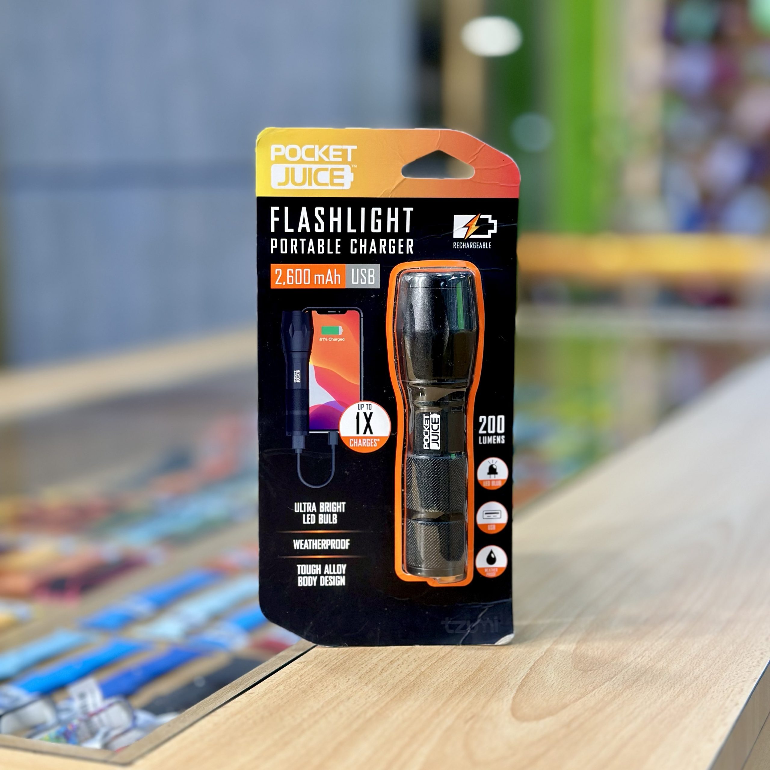 Power Bank Pocket Juice Flashlight Linterna 2.600MmAh Valrobcell