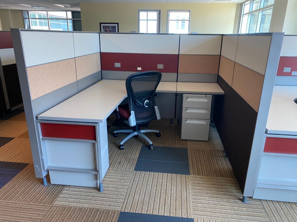 100+ HERMAN MILLER “CANVAS” 6’X6′ 450ea Value Mander