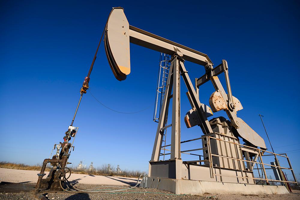 Strike Black Gold Investing in Oil Penny Stocks for Profit Value of