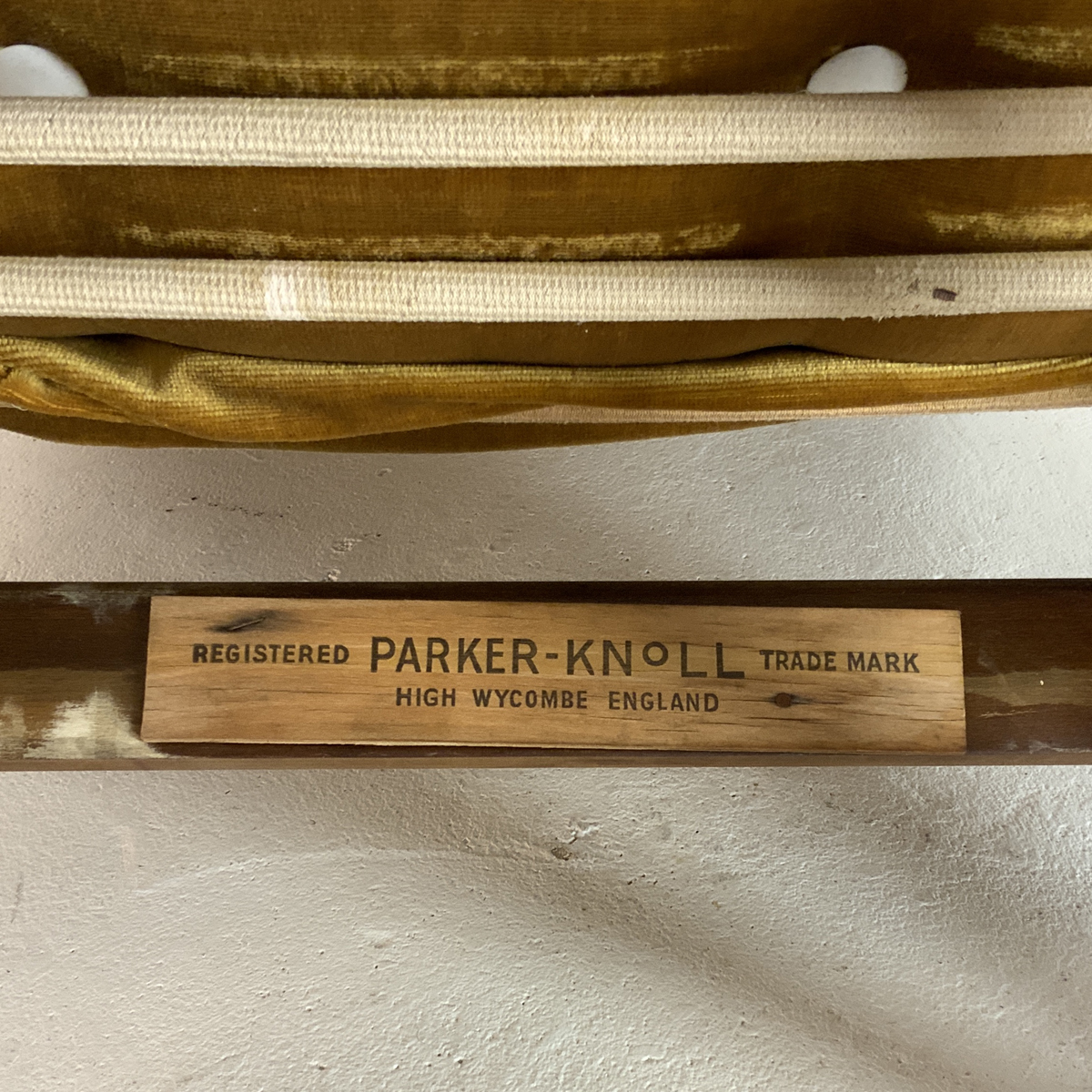 50 OFF Parker Knoll Armchair on Castors Vampt Vintage Design