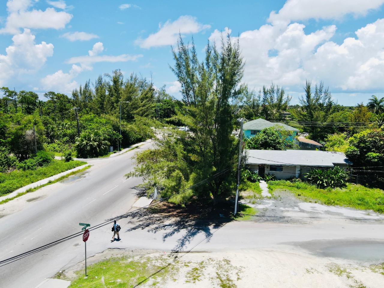 Lot 9 Carmichael Road & Shamroc Xposure