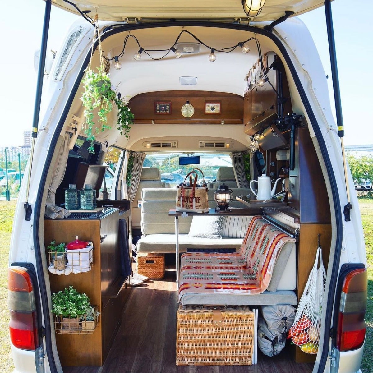 11 Best Air Conditioners for Van Life (For Every Budget)
