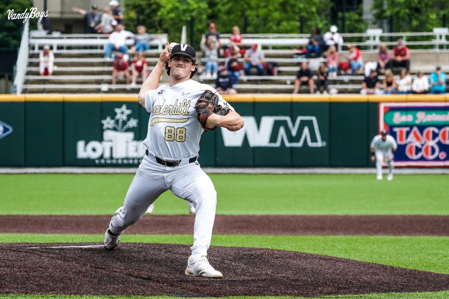 Commodores roll the Crimson Tide 62 behind Patrick Reilly The