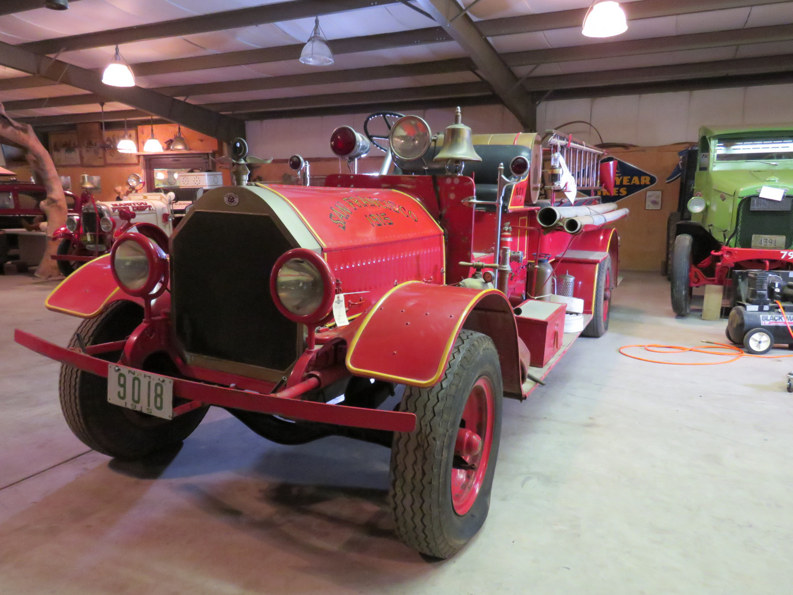 Lot 67L 1915 Seagraves Fire Truck VanderBrink Auctions