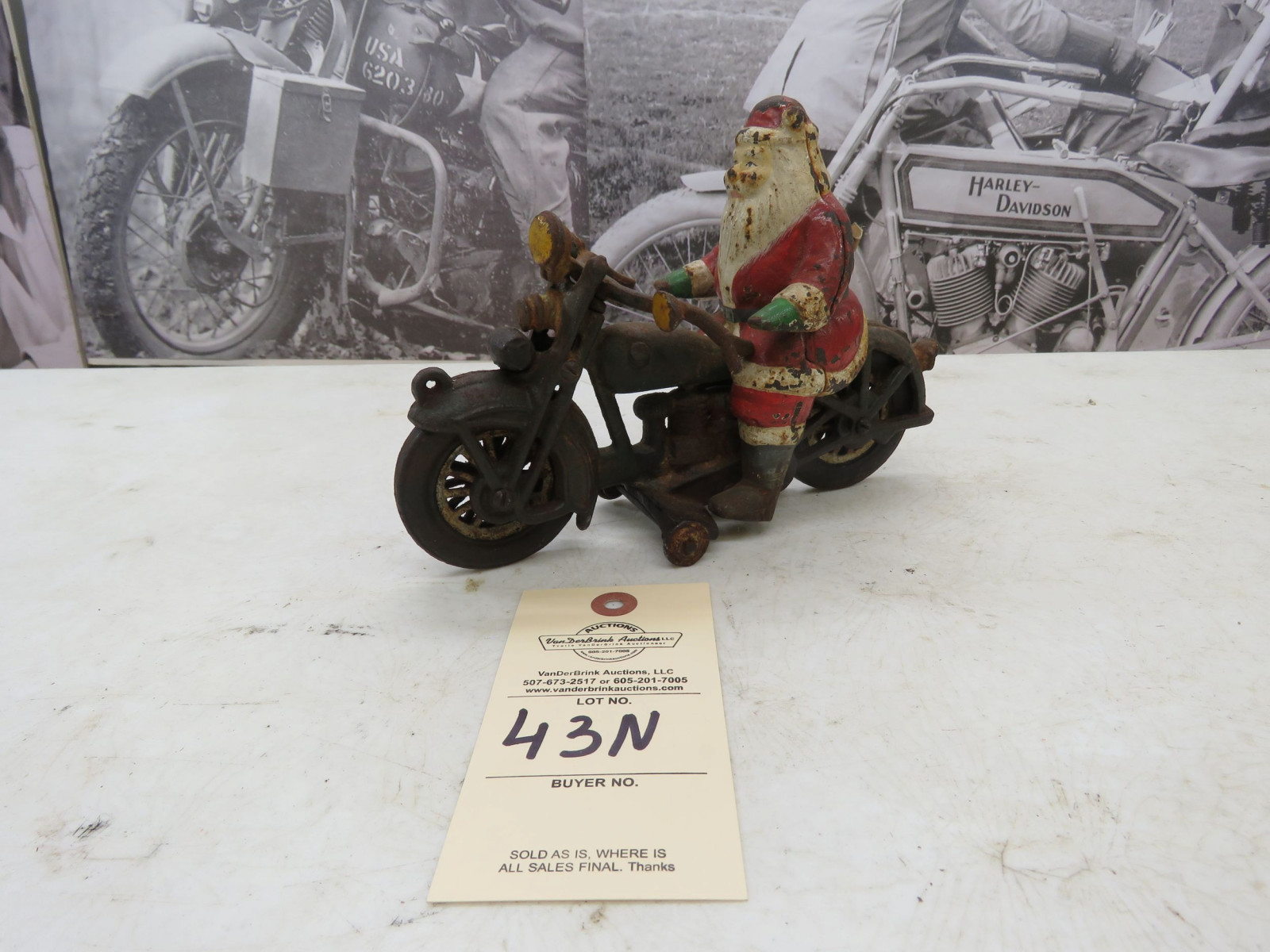 Lot 43N Hubley Cast iron Santa on Harley Davidson Motorcycle