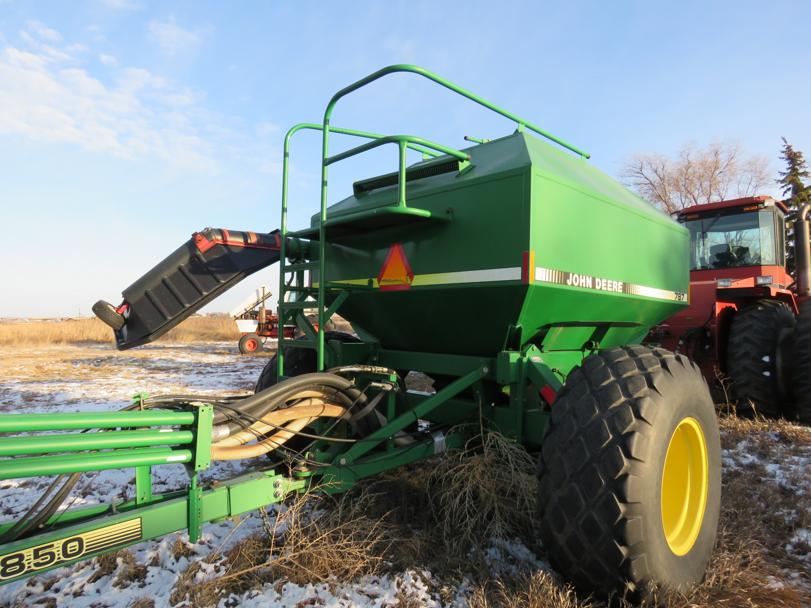Lot 8R 1997 John Deere Air Seeder VanderBrink Auctions