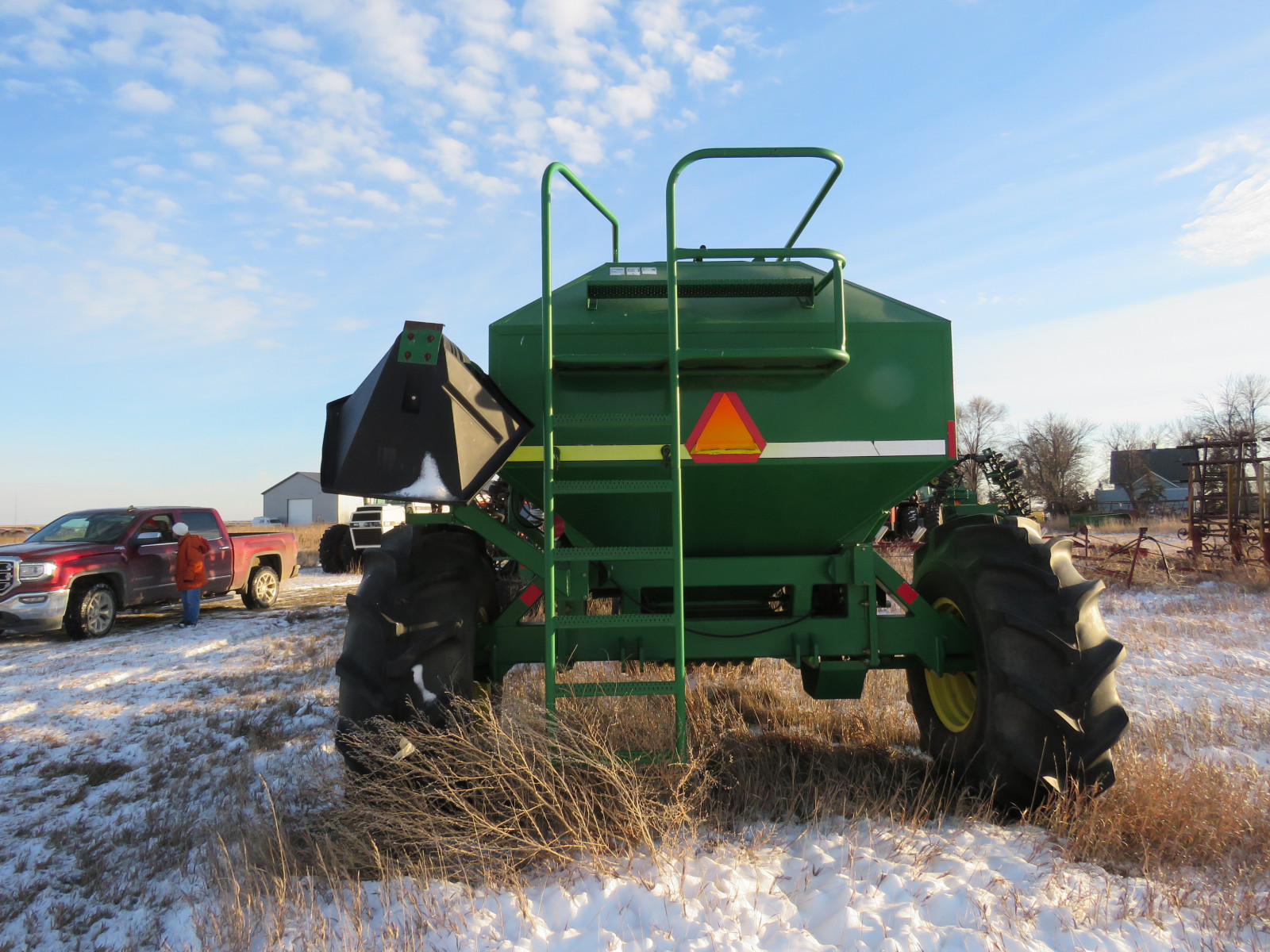 Lot 9R John Deere Air Seeder VanderBrink Auctions