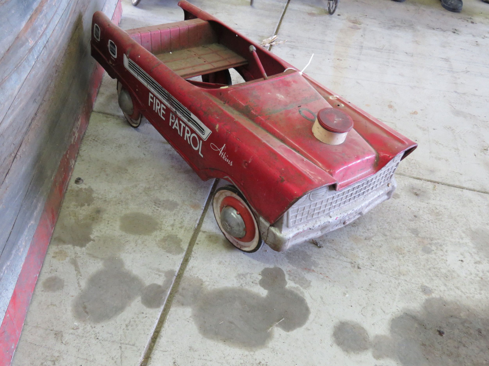Lot 110D Murray Atkins Fire Chief Pedal Car for Restore VanderBrink