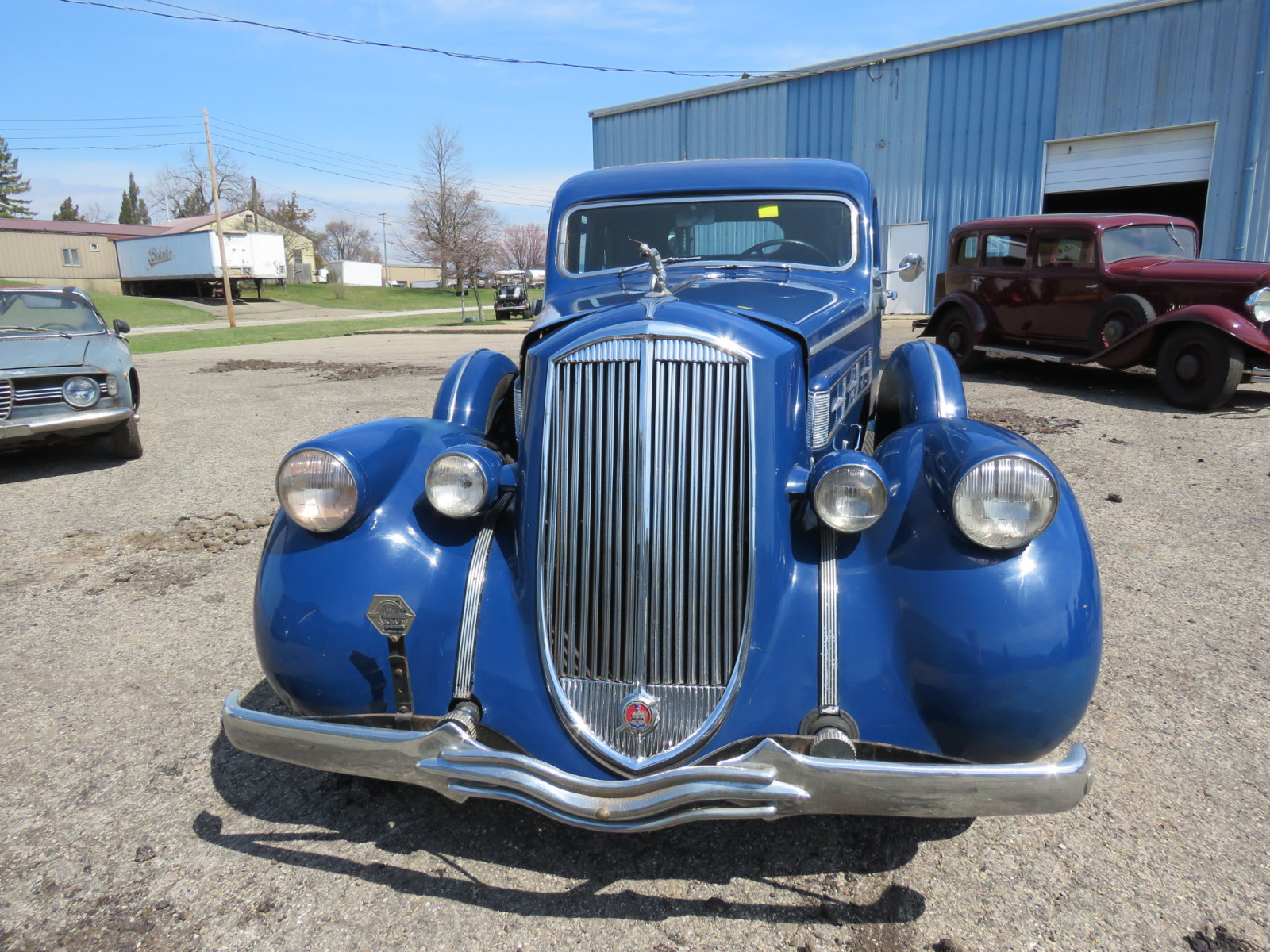 Lot 211T 1936 Pierce Arrow V12 Series 1602 5 Passenger Sedan