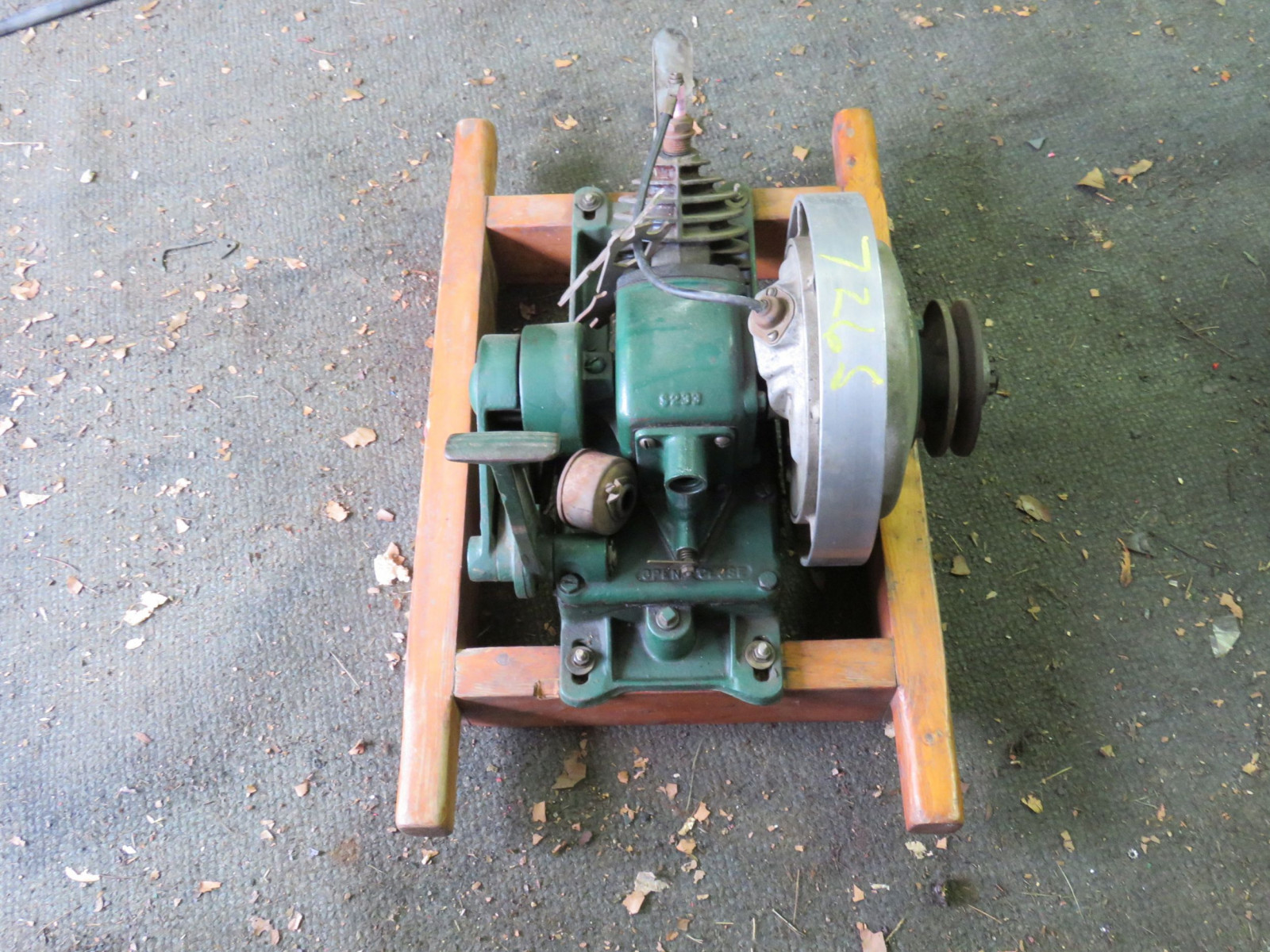 Lot 727S Maytag Single Cylinder Kick Start Engine VanderBrink Auctions