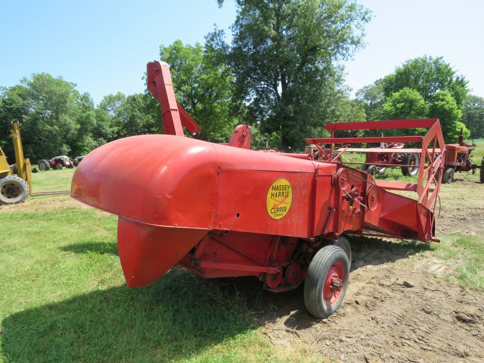 Lot 80C Massey Harris Clipper Combine VanderBrink Auctions