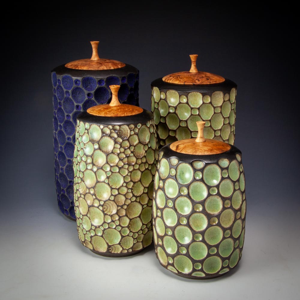 And More... Fine Art & Ceramics in Lincolnville Center, Maine van