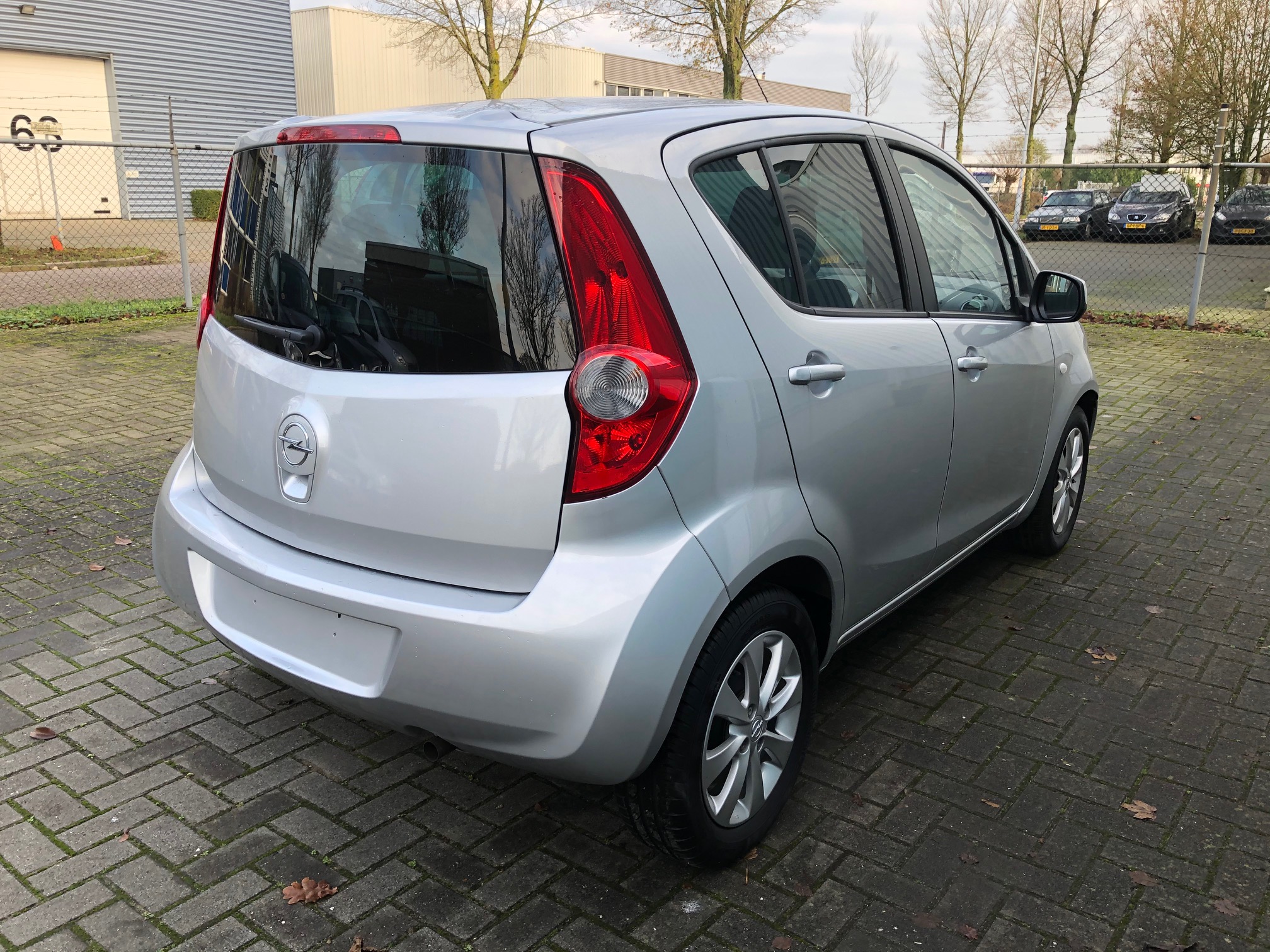 Opel Agila 1.2 Edition Automaat