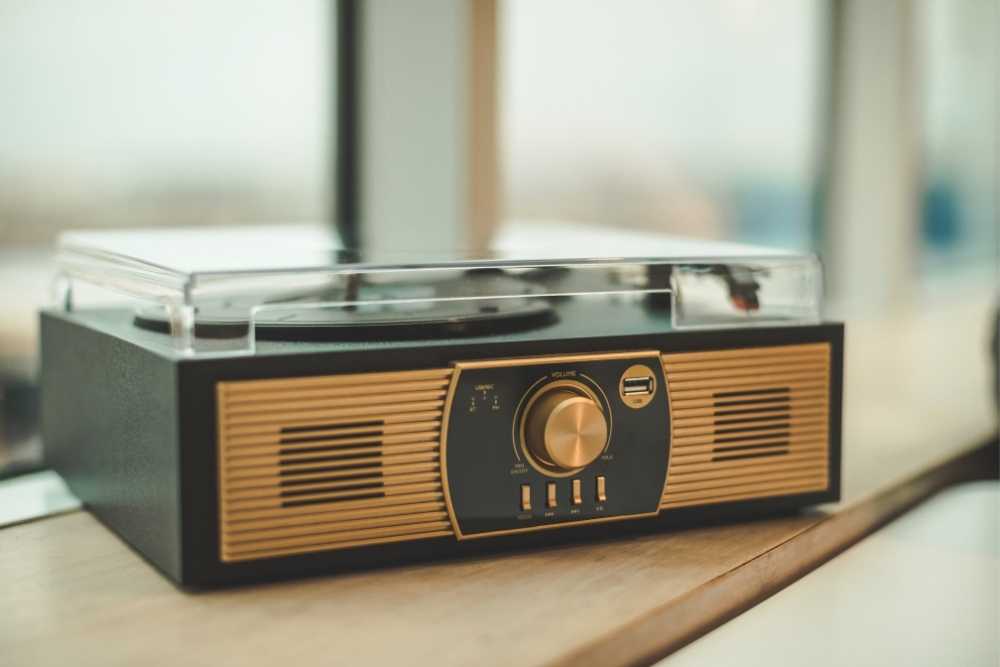 HiFi Geräte Reparatur von den Spezialisten, z.B. defektes Laufwerk