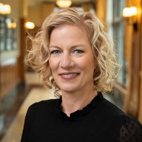 Meet Our Associates Vanguard Real Estate Group