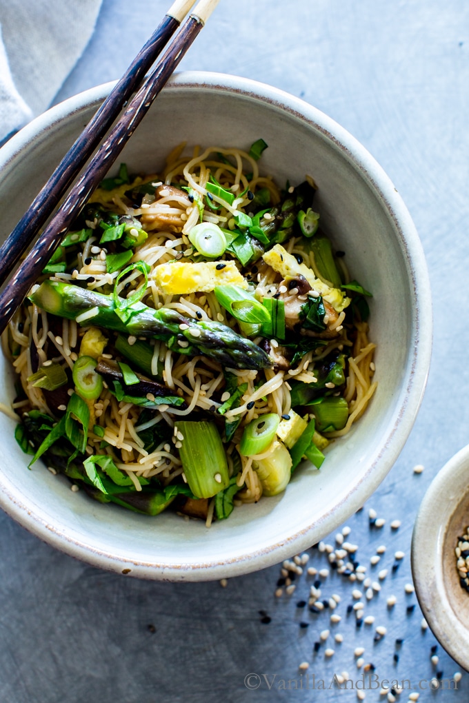 Garlicky Asparagus, Mushroom and Bok Choy Noodle Bowls Vanilla And Bean