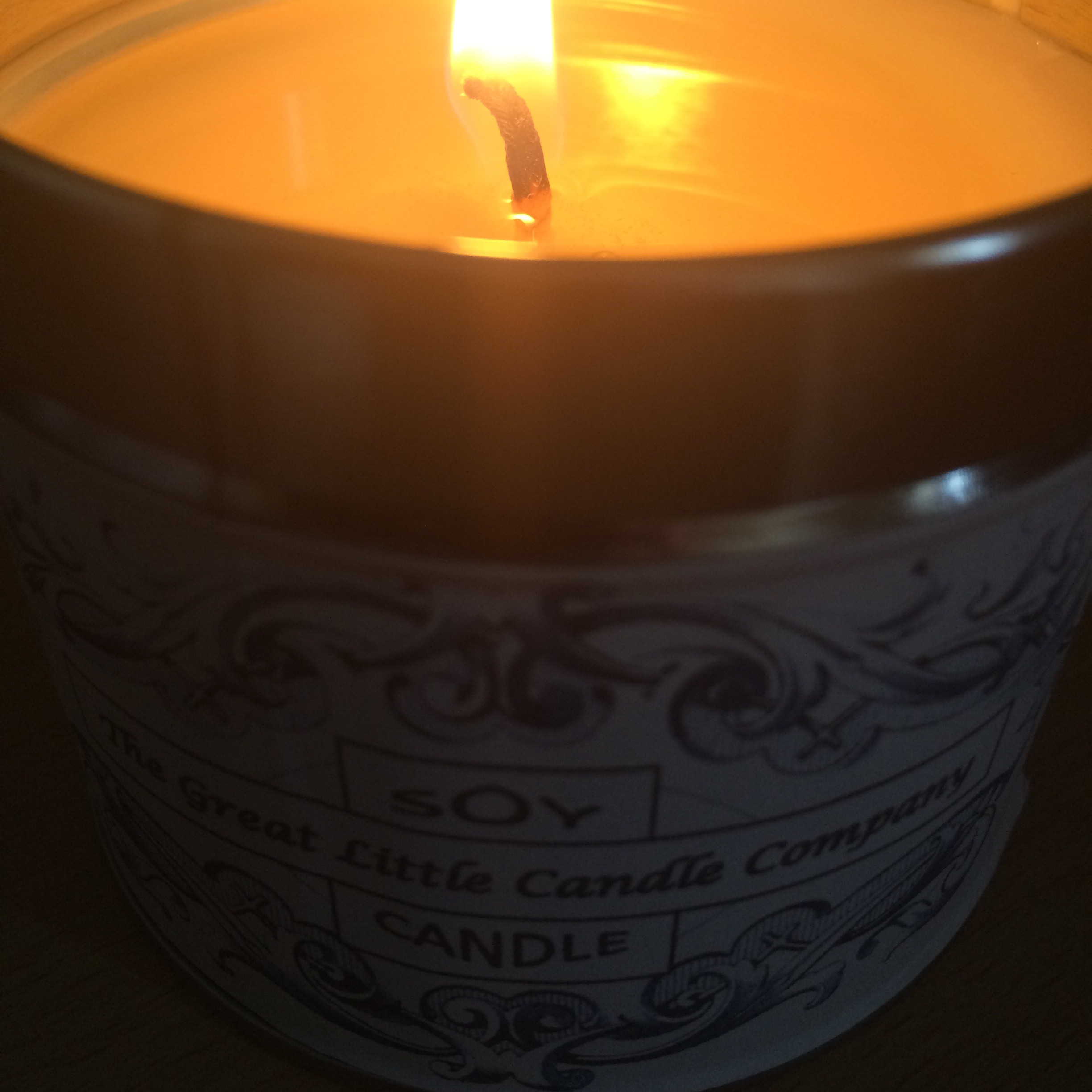 The Great Little Candle Company Blackberry and Bay Leaf Tin Candle Review Vanilla & Lime