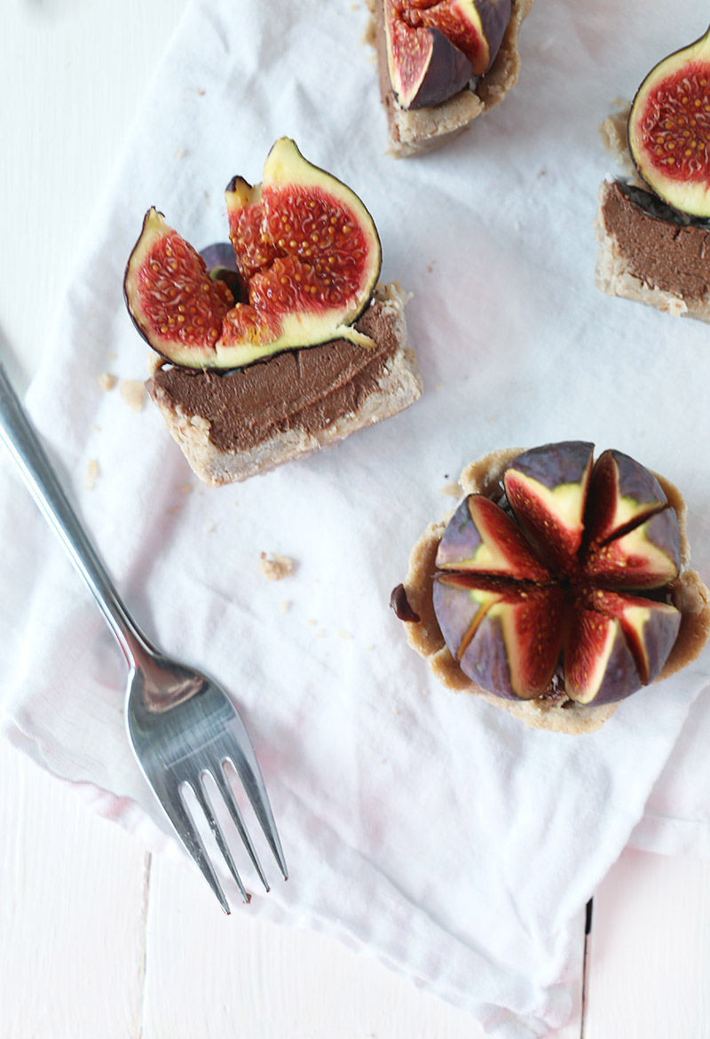 Mini Vegan Chocolate Fig Pies Vanillacrunnch Lifestyle and Food